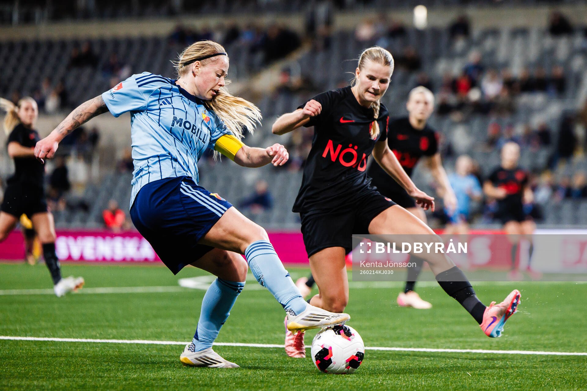 Djurgårdens Maria Olafsdottir Gros och Brommapojkarnas