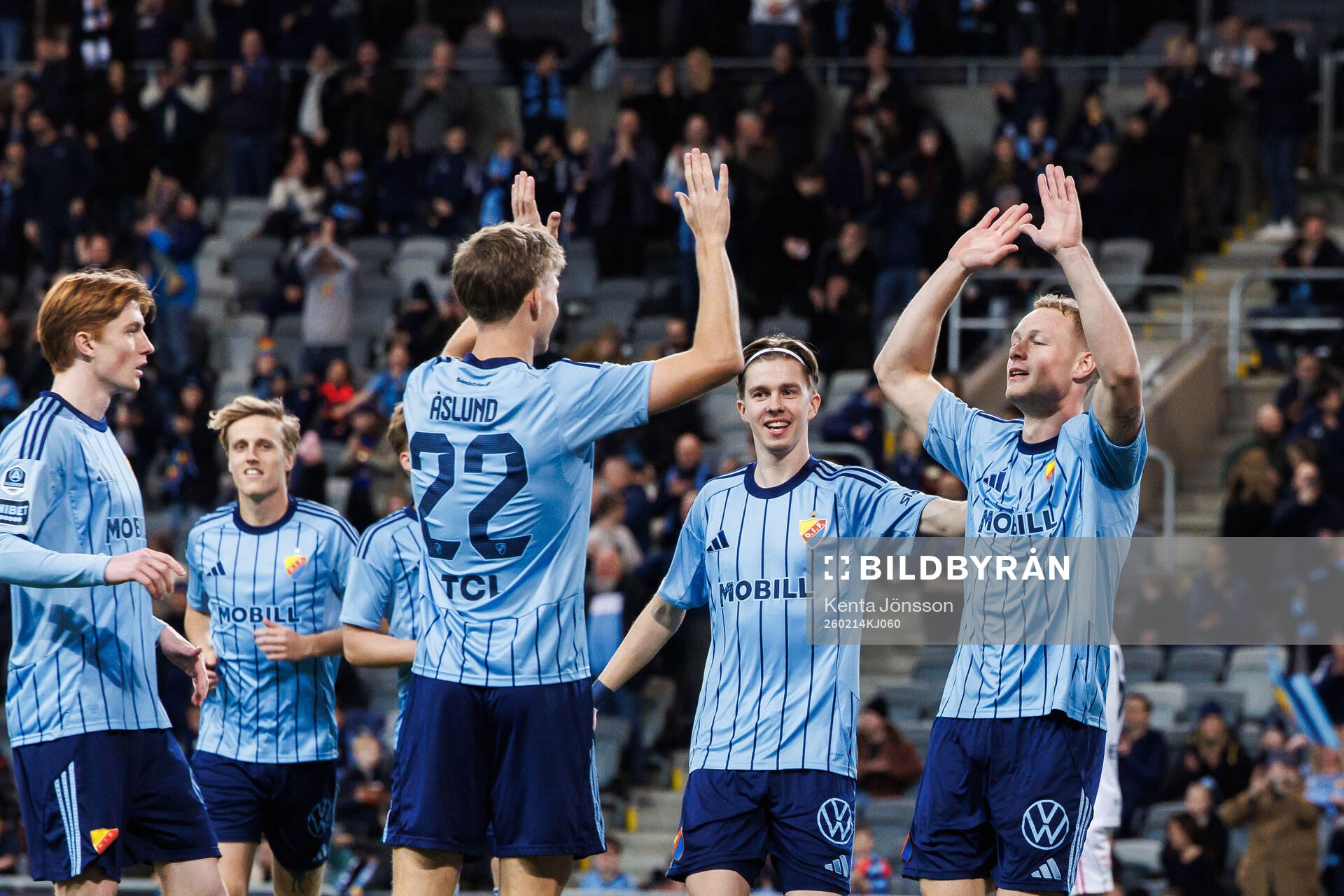 Djurgårdens Kristian Lien jublar med Patric Åslund, Max