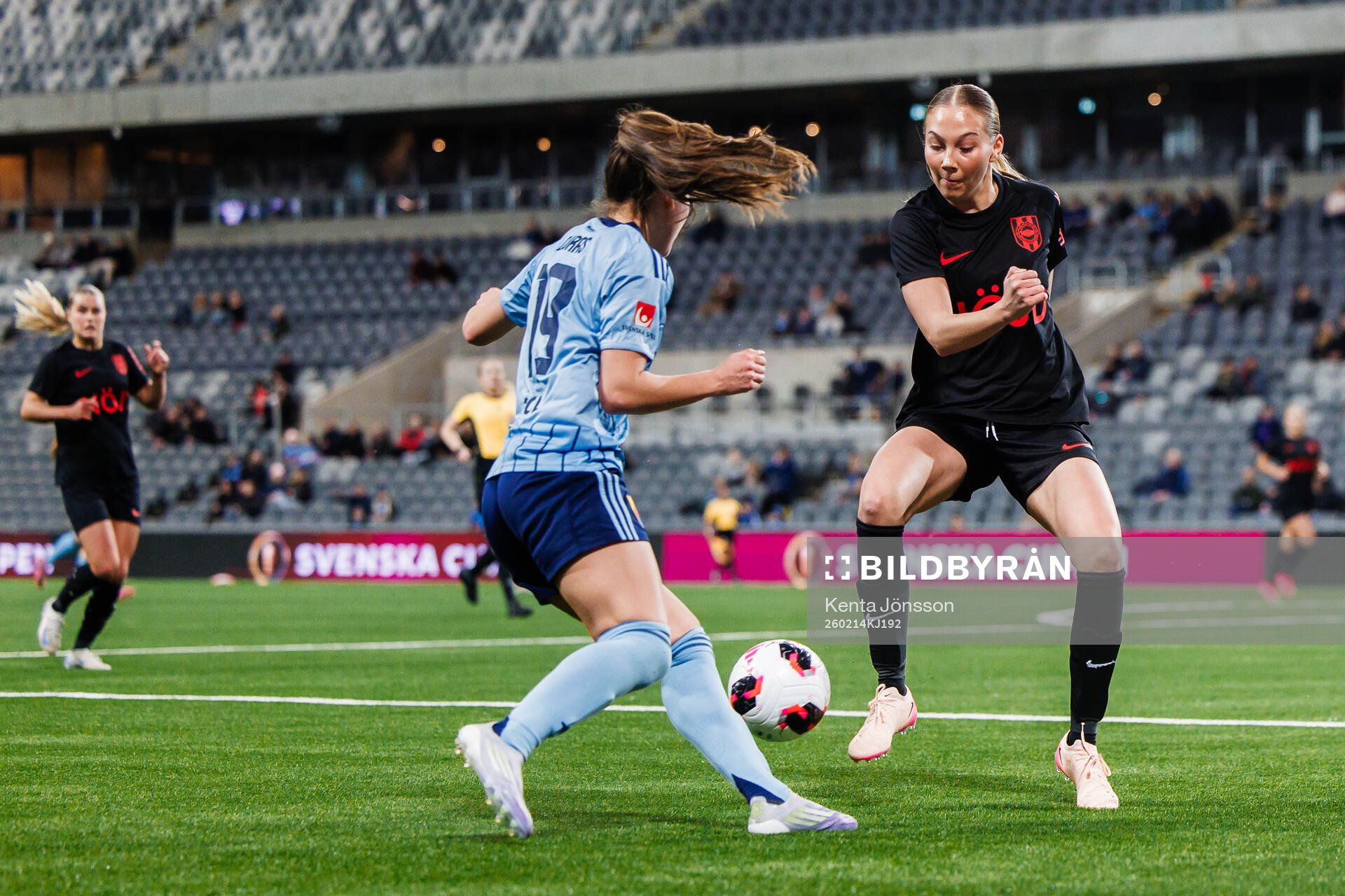 Djurgårdens Lucia Duras  och Brommapojkarnas Ellen