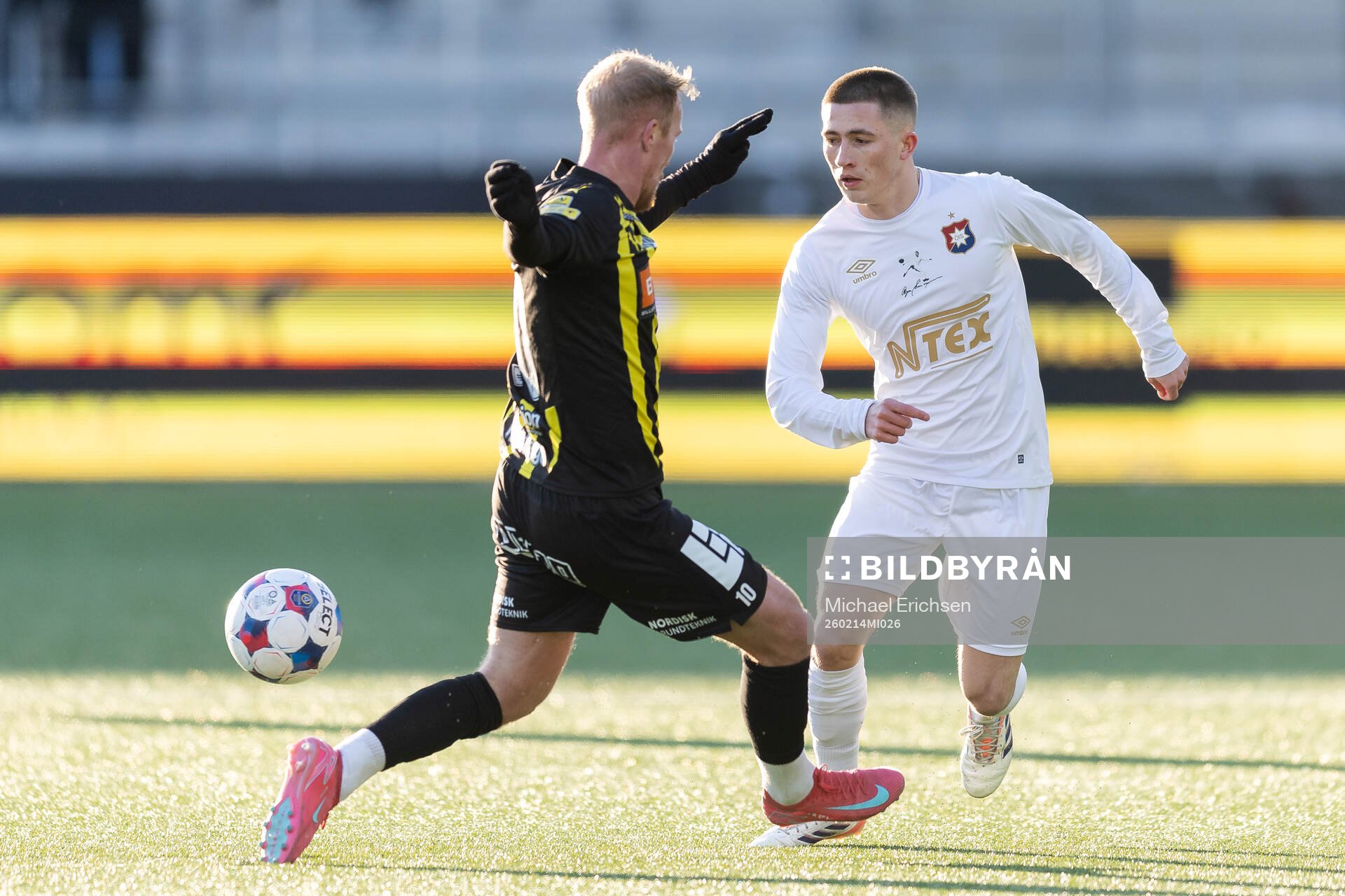 Häckens Mikkel Rygaard Jensen och Örgrytes William Kenndal