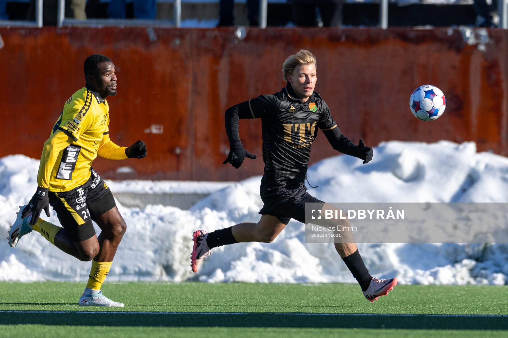 Elfsborgs Buhari Ibrahim och GAIS Rasmus Niklasson Petrovic