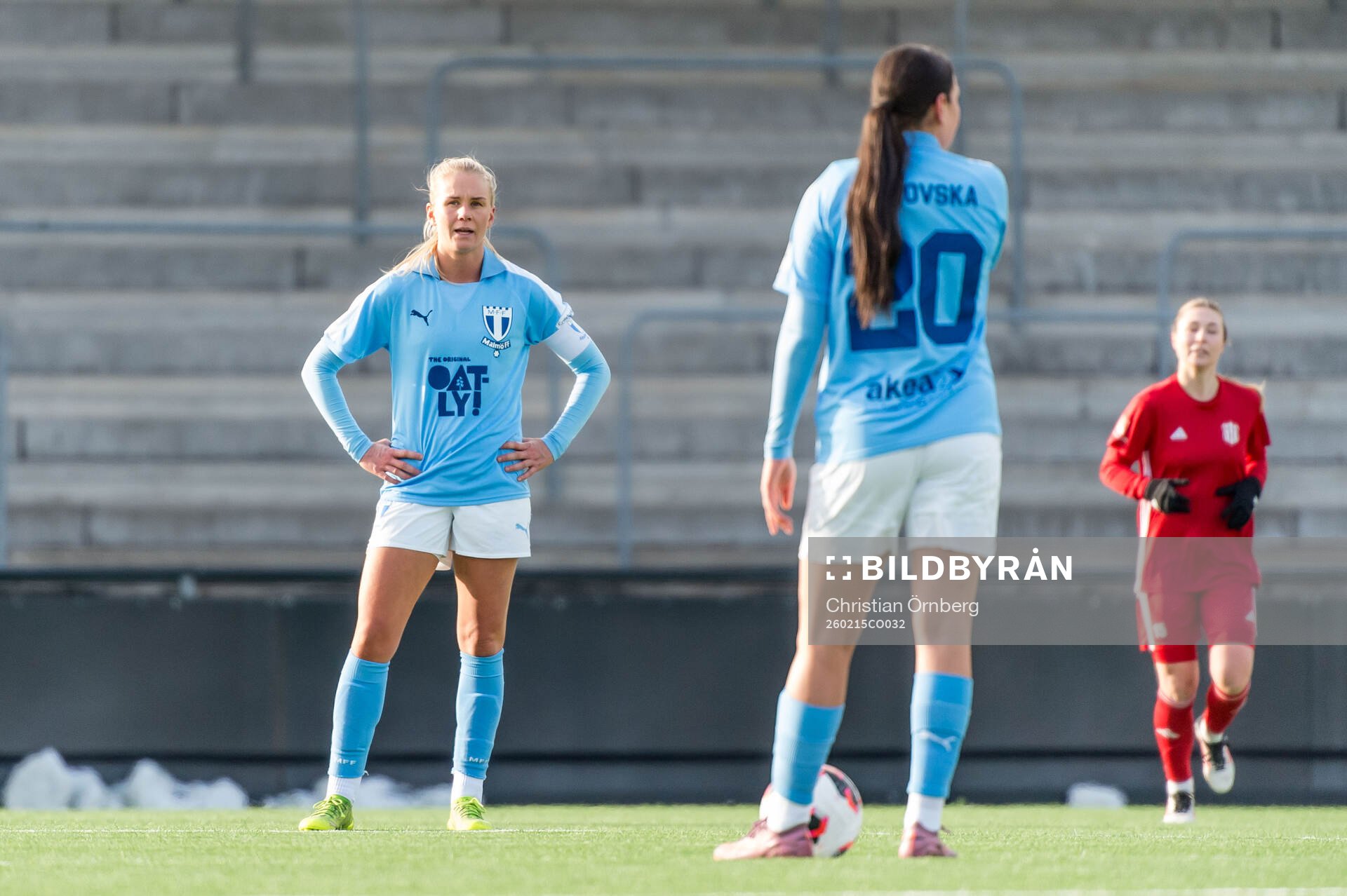 Malmö FFs Nellie Lilja och Alexia Mitkovska deppar