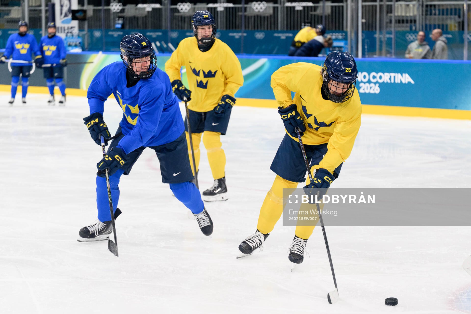 Sara Hjalmarsson and Hanna Olsson of Sweden at an ice