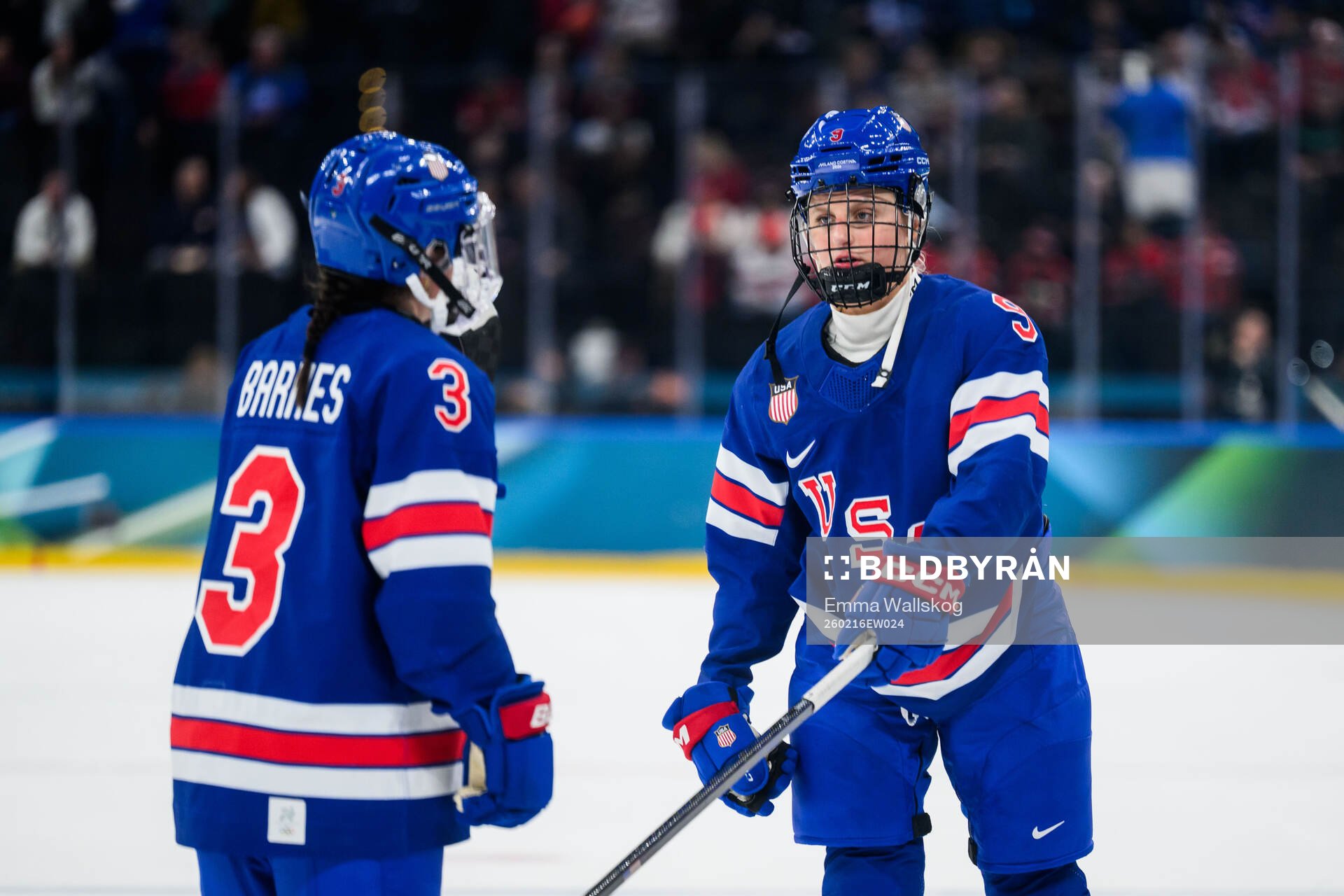 Cayla Barnes and Kirsten Simms of USA in the women's ice