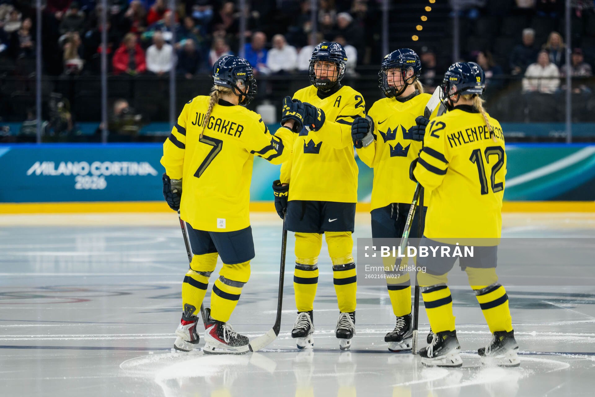 Mira Jungåker, Hanna Olsson, Thea Johansson and Maja
