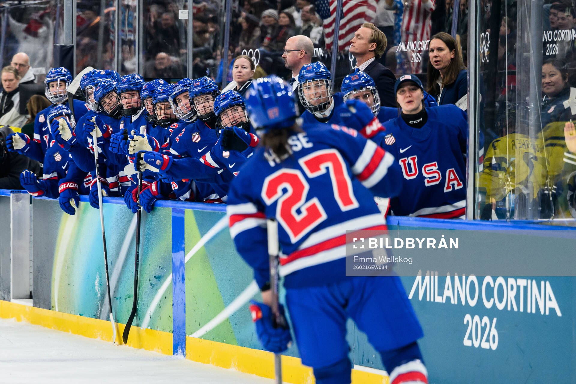 Taylor Heise of USA celebrate the 2-0 goal with the bench
