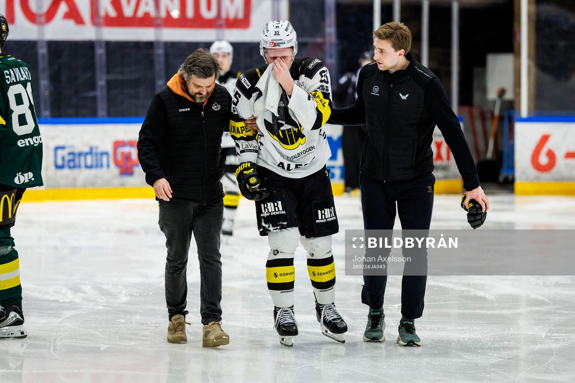 Västerås Karl Annborn lämnar isen