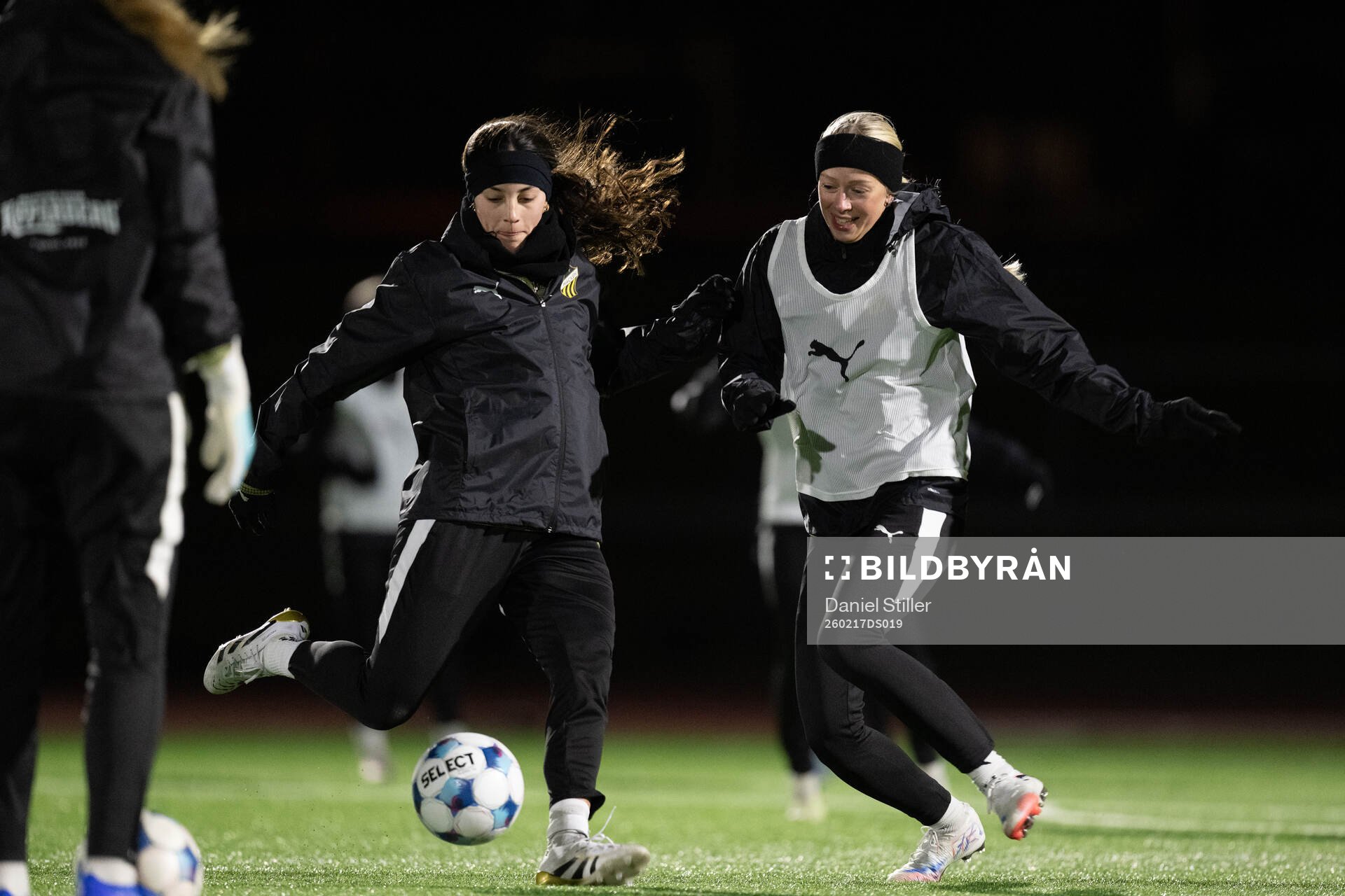 Delaney Matriano och Lisa Löwing