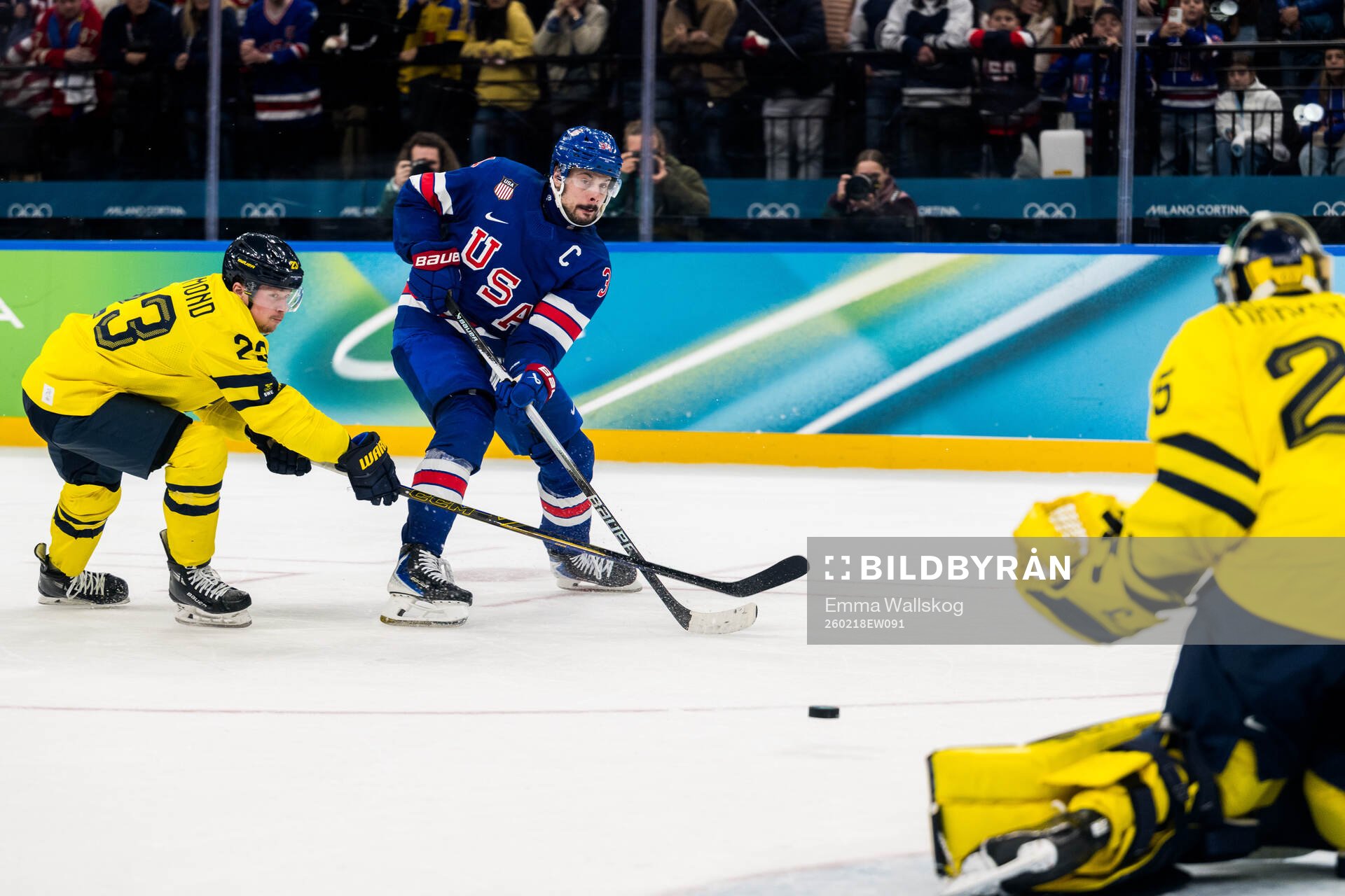 Lucas Raymond of Sweden and Auston Matthews of USA in the