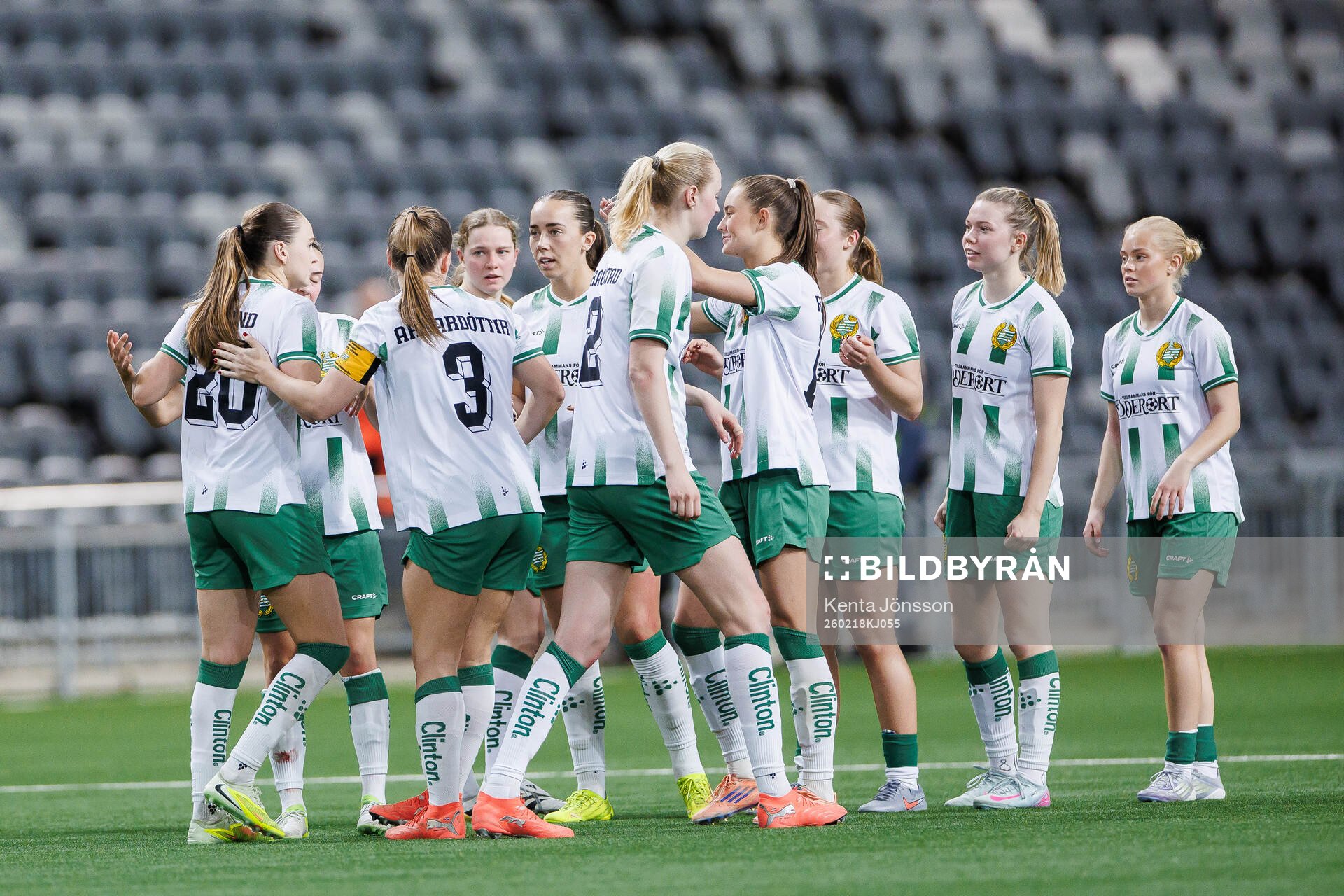 Vilde Hasund of Hammarby celebrate with teammates
