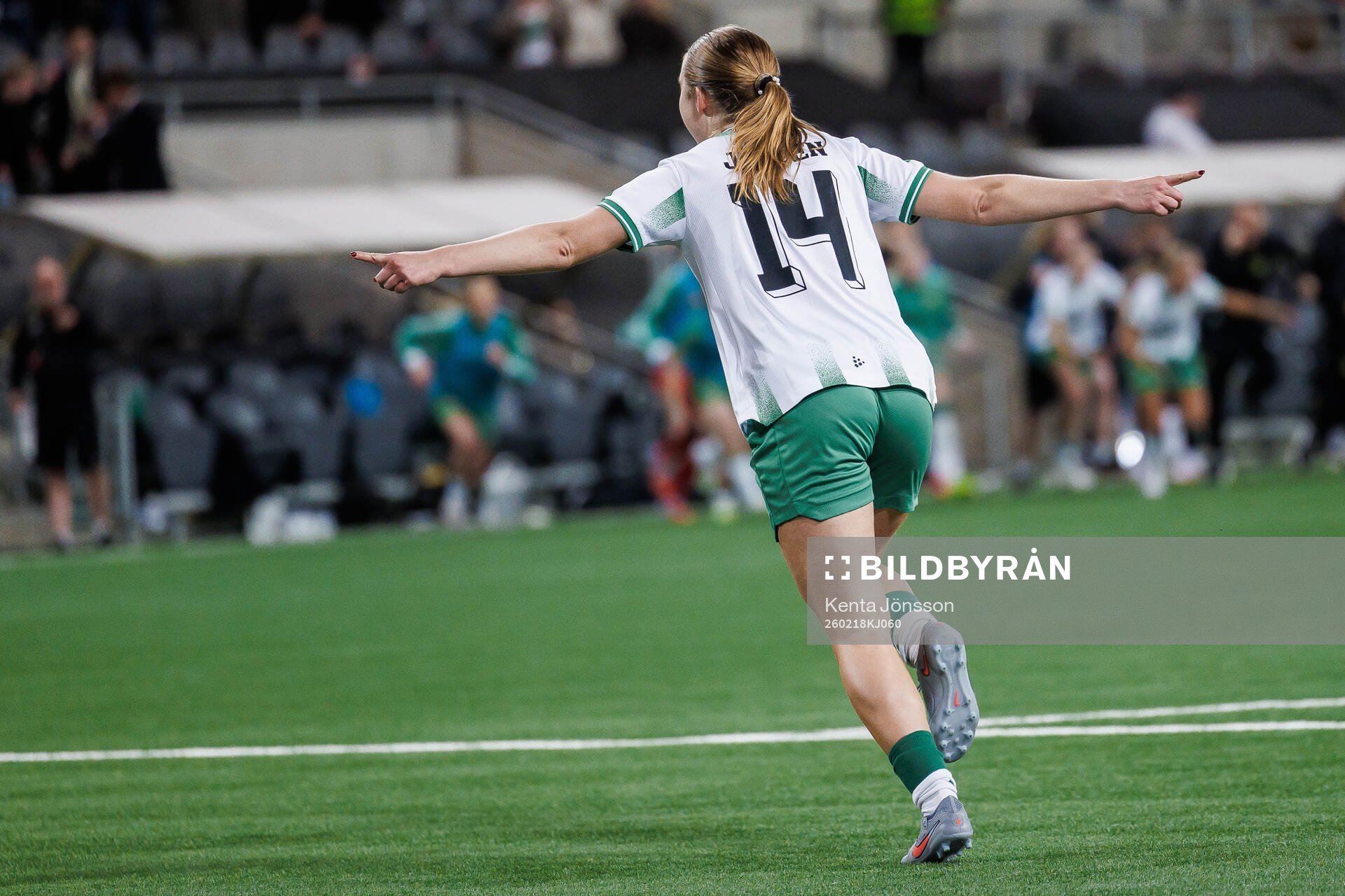 Mathilde Janzen of Hammarby celebrates