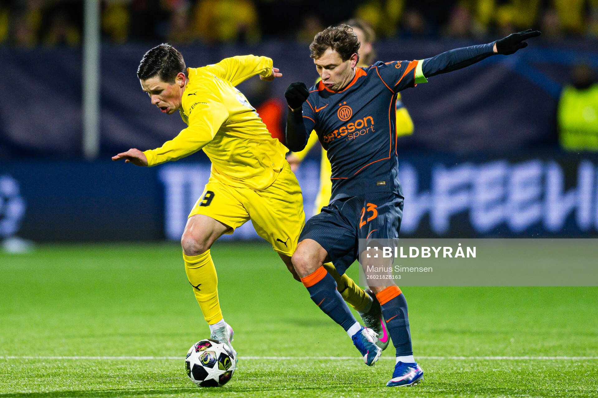 Sondre Brunstad Fet of Bodø/Glimt and Nicolò Barella of