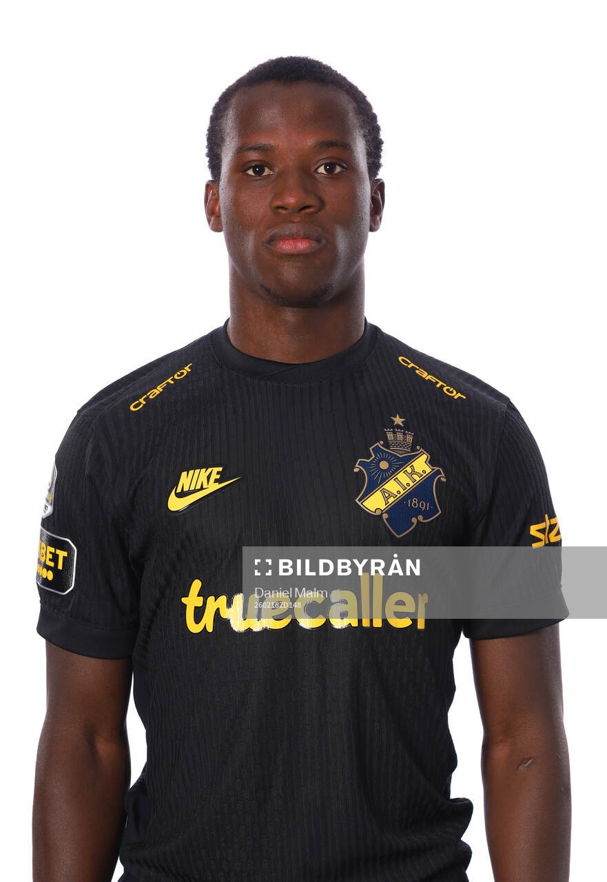s Stanley Omondi