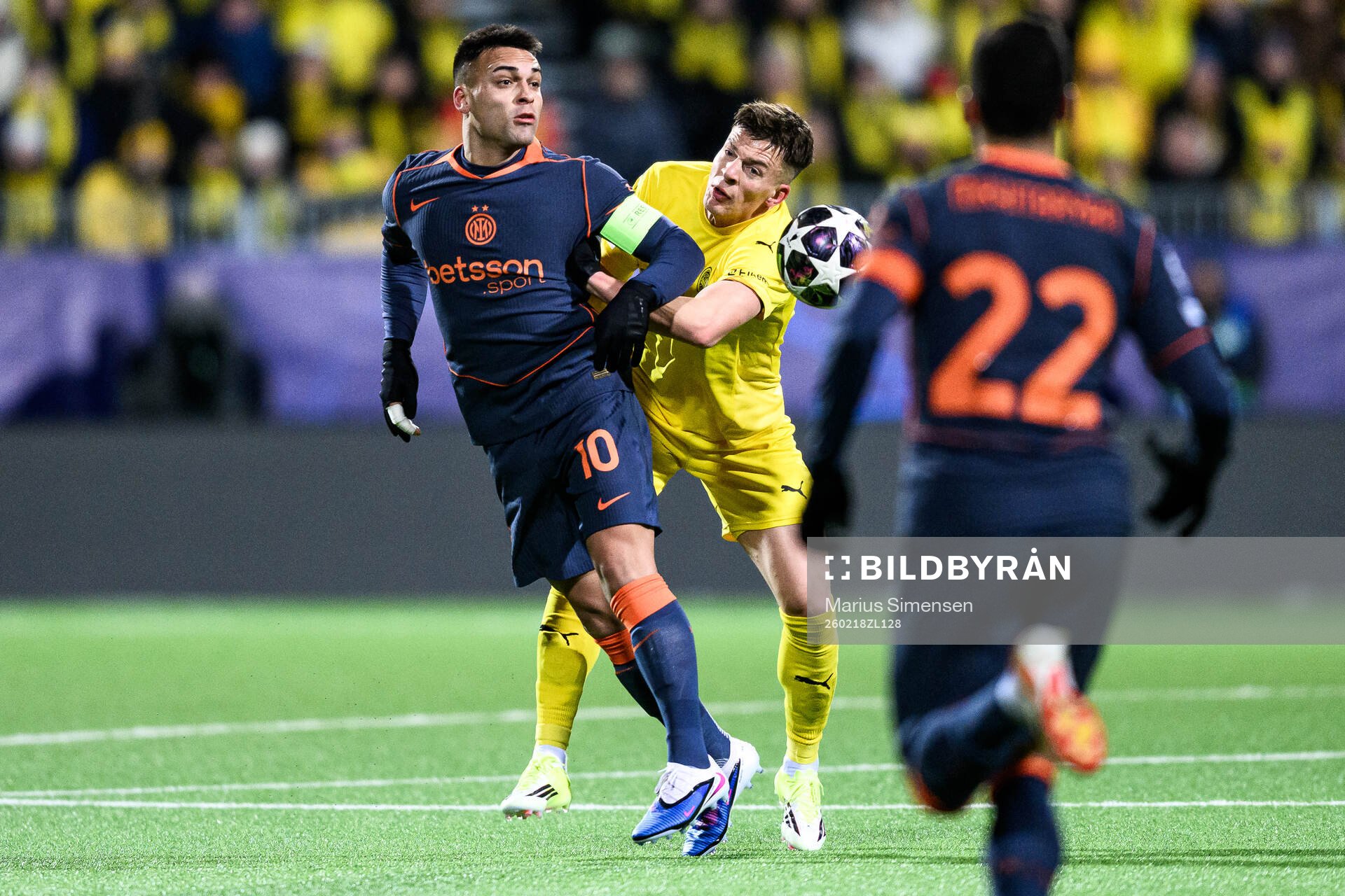 Lautaro Martínez of Inter and Jostein Gundersen of