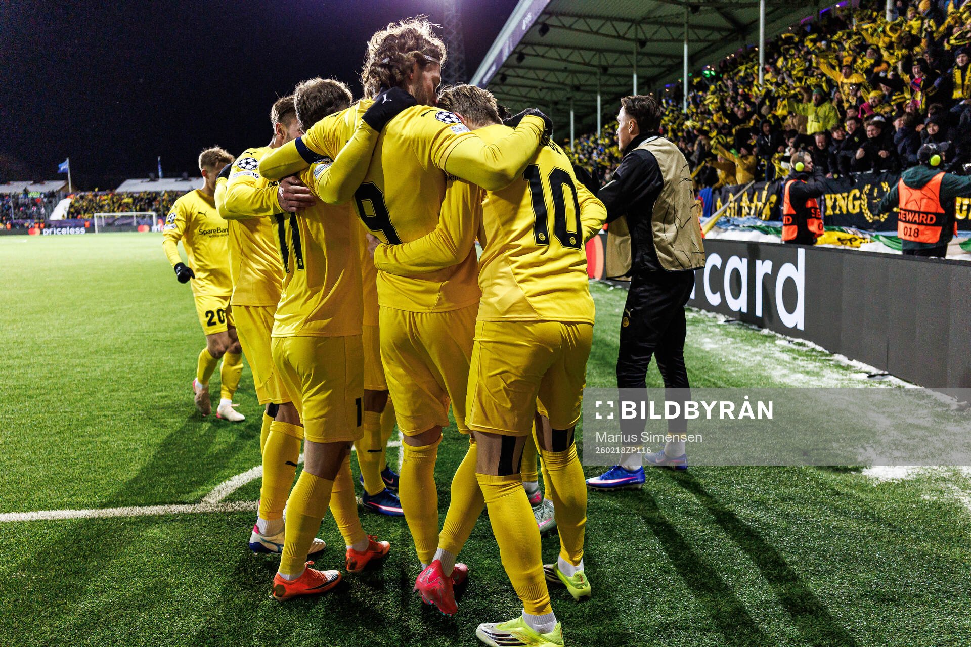 Jens Petter Hauge of Bodø/Glimt celebrate with teammates