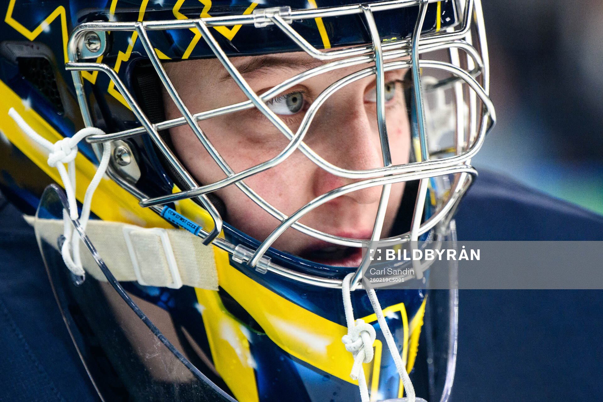 Goaltender Ebba Svensson Träff of Sweden ahaed of the