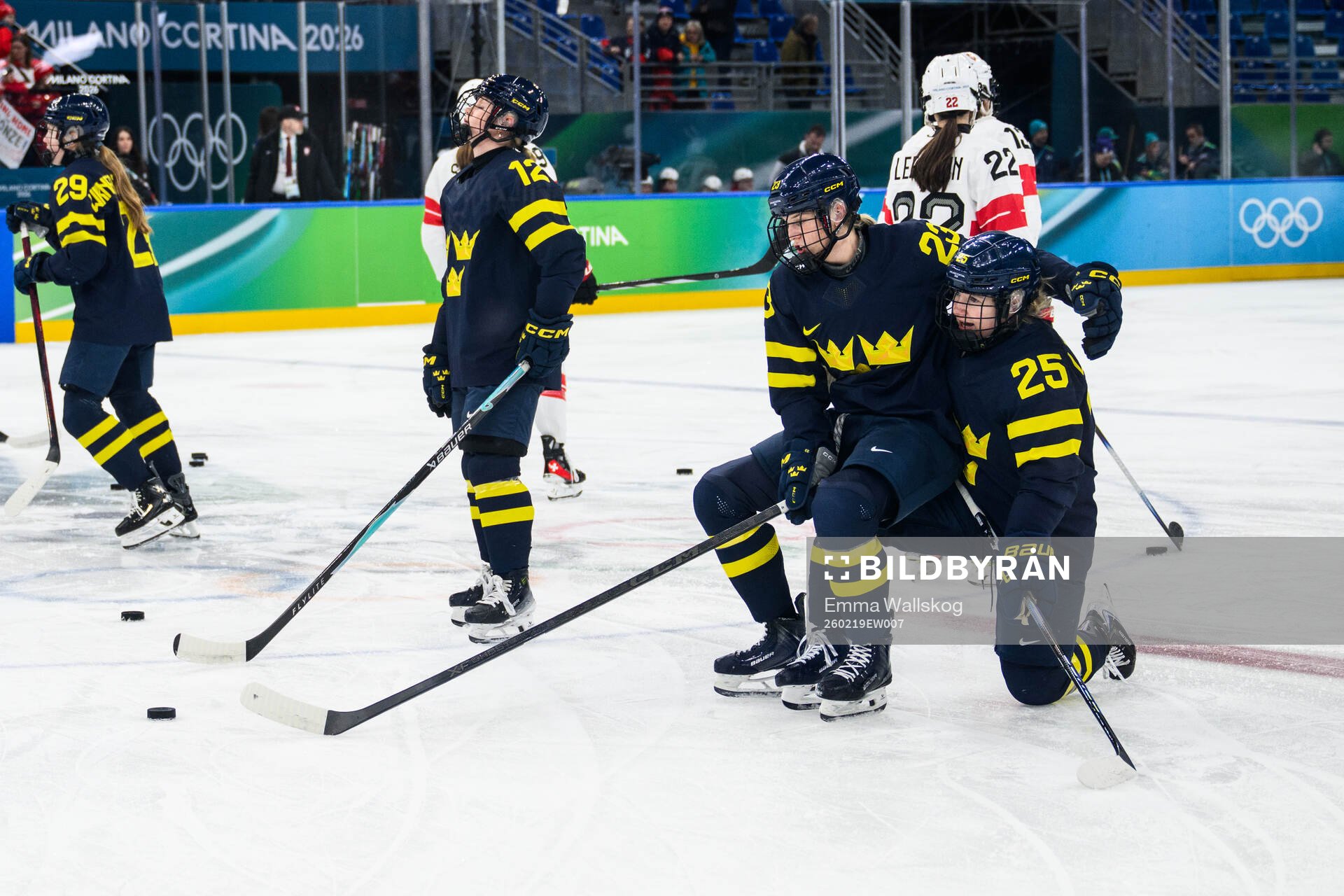 Thea Johansson and Lina Ljungblom of Sweden
