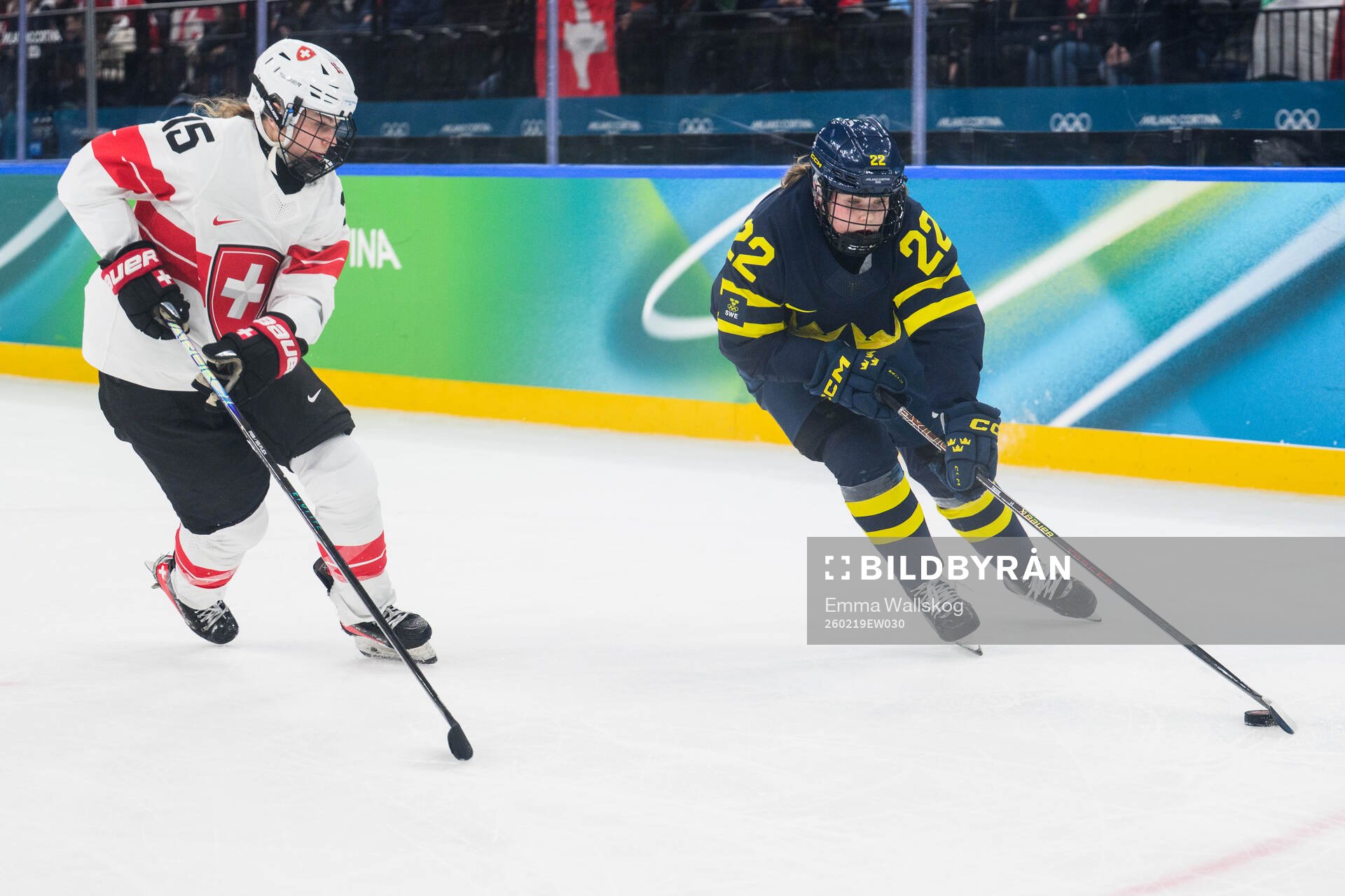 Laure Meriguet of Switzerland and Hanna Thuvik of Sweden in