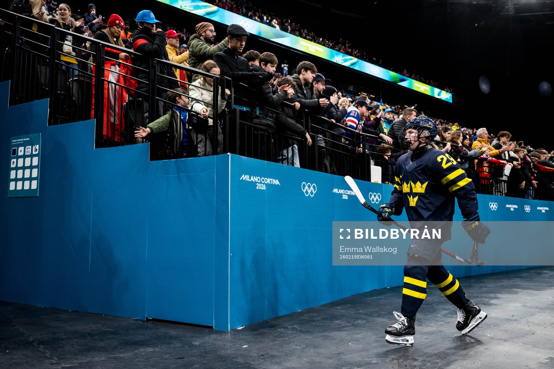 Felizia Wikner Zienkiewicz of Sweden look dejected