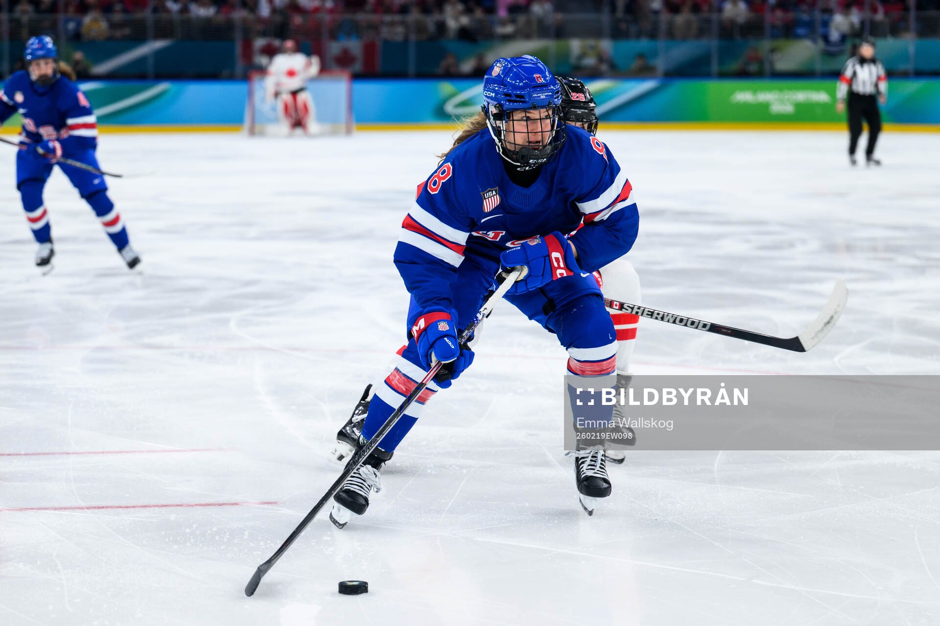 Haley Winn of USA in the women's ice hockey final game