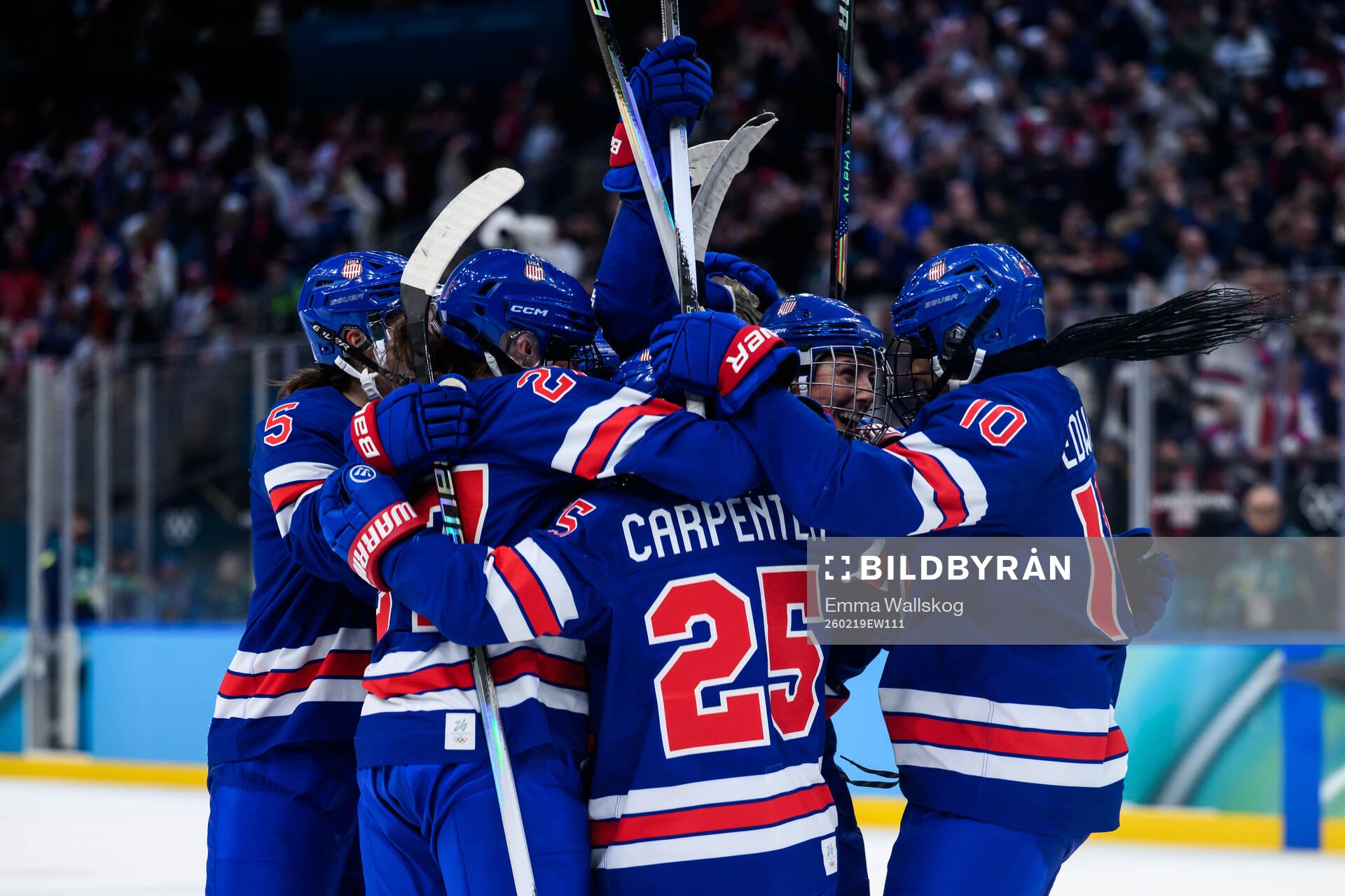 Hilary Knight of USA celebrate with teammates