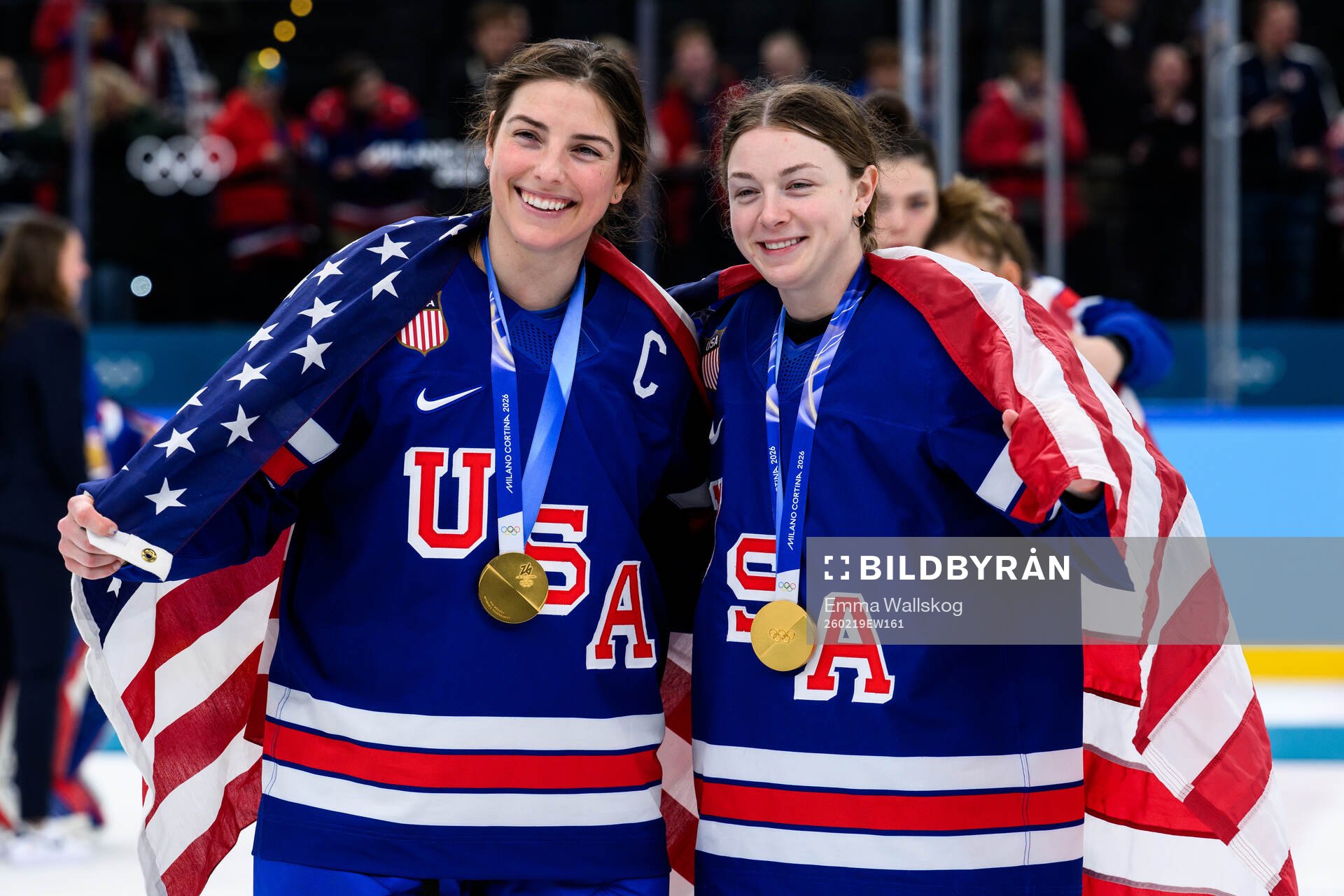 Hilary Knight and Tessa Janecke of USA celebrate with their