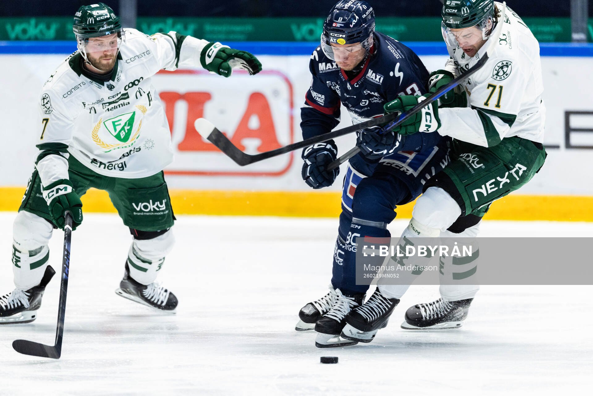 Färjestads Axel Bergkvist och Viktor Lodin mot Linköpings