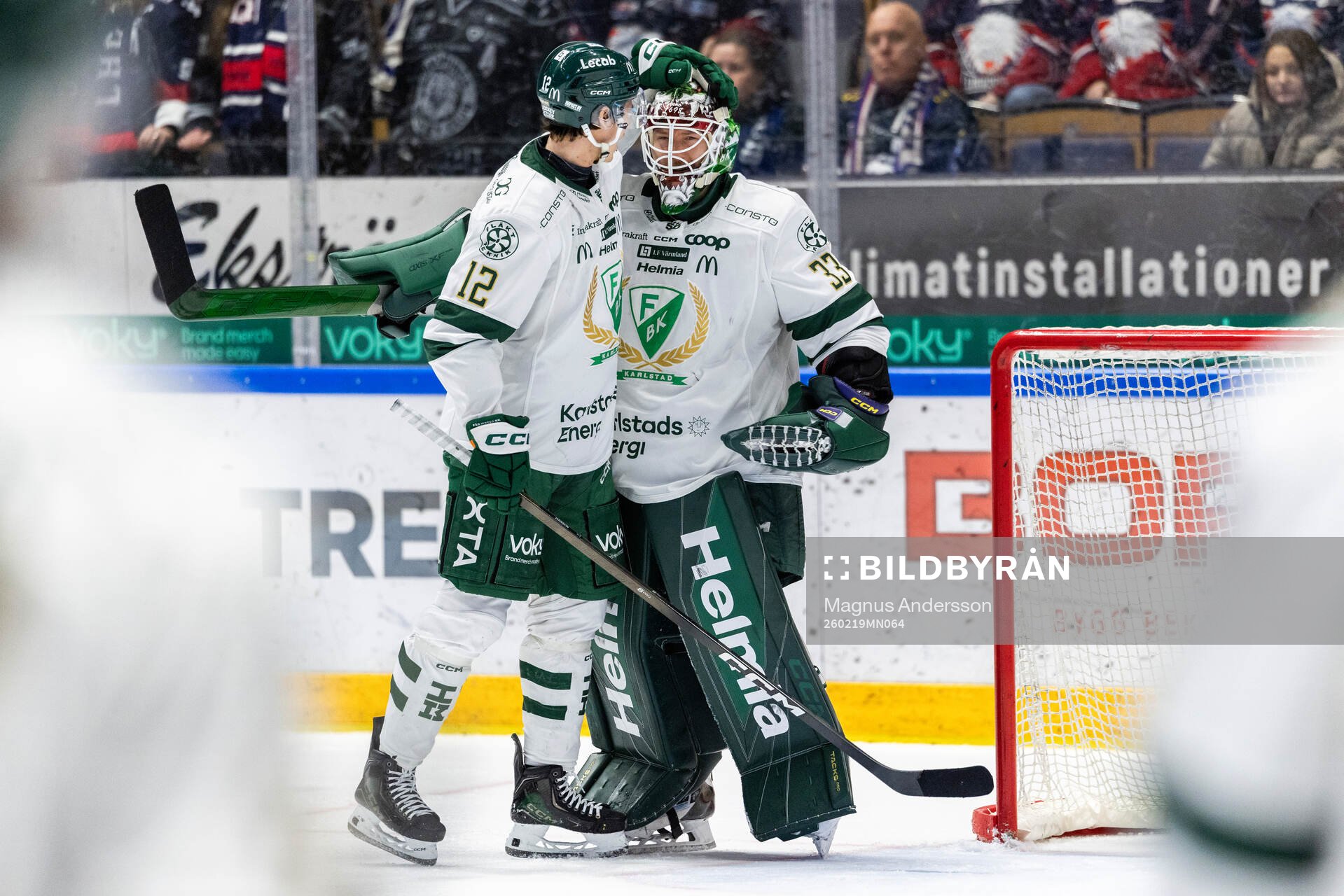 Färjestads Christoffer Jansson och målvakt Emil Larmi