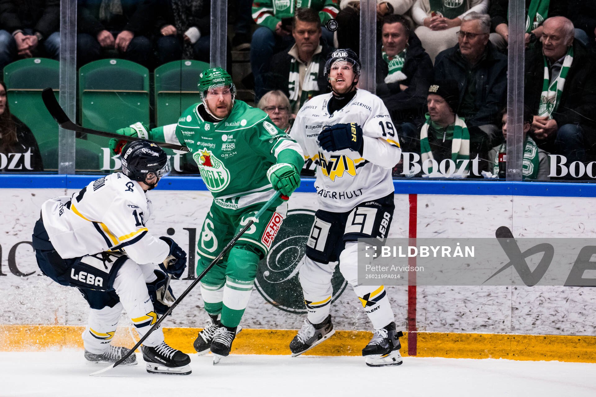 Rögles Linus Sandin och HV71s Niklas Hansson