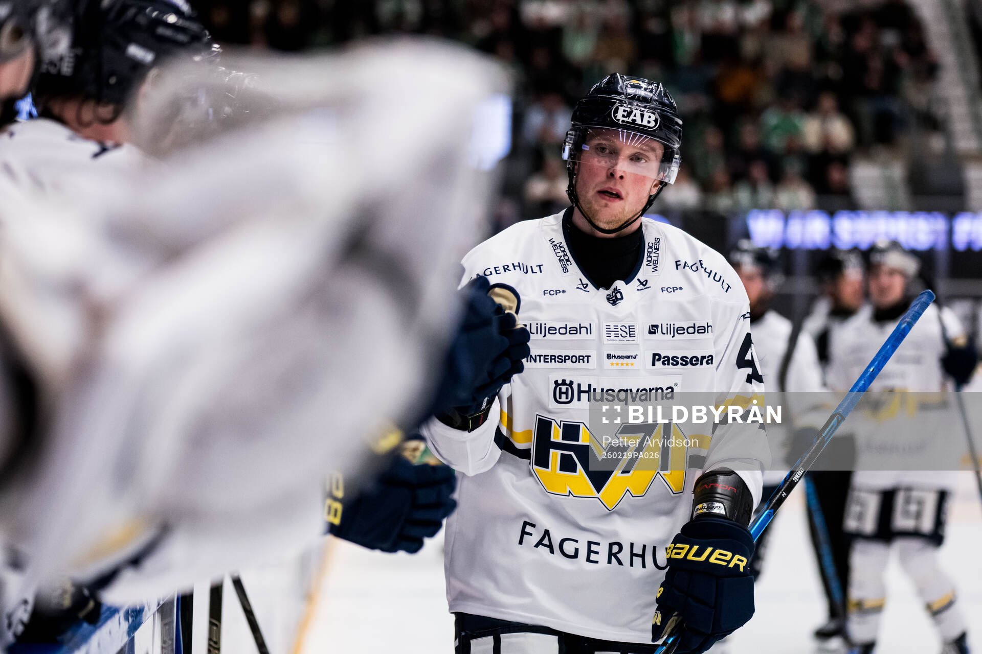 HV71s Oskar Stål-Lyrenäs jublar
