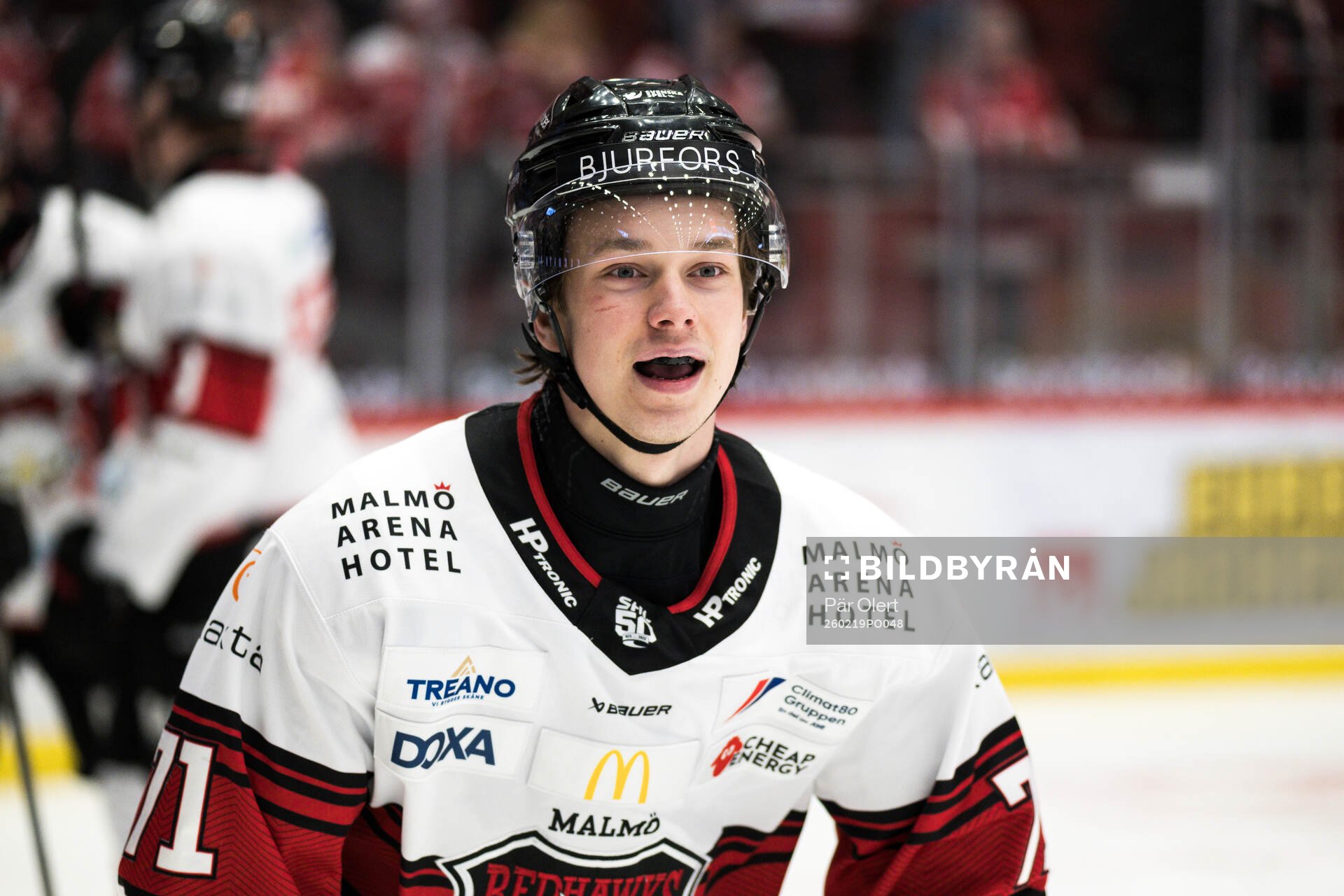 Malmö Redhawks Isac Nilsson jublar