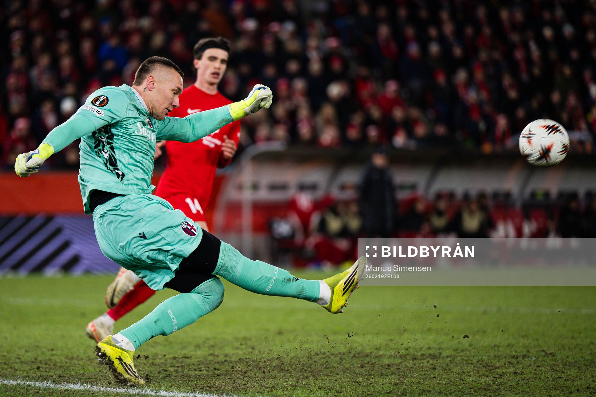 Goalkeeper Łukasz Skorupski of Bologna