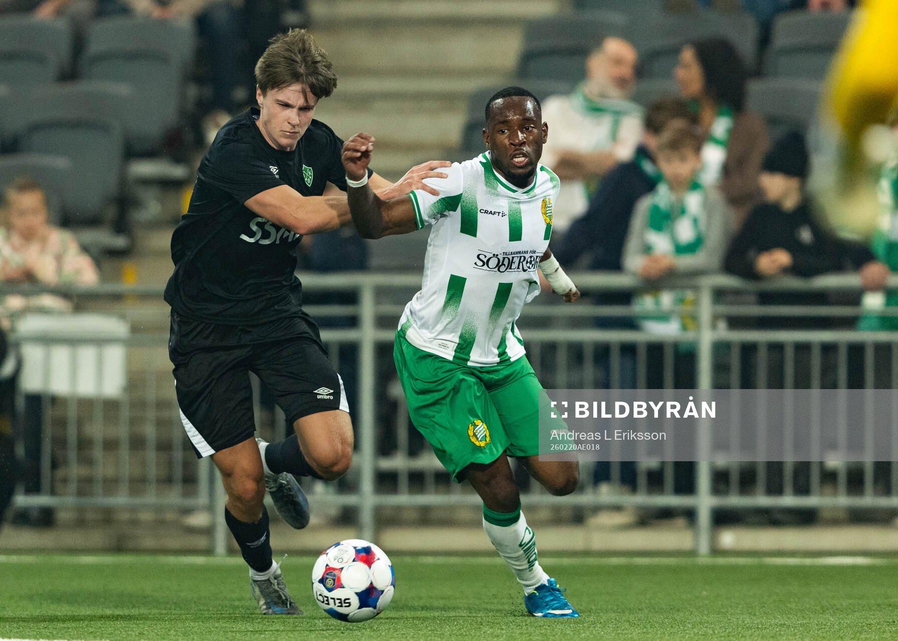 Brages Noah Östberg och Hammarbys Okeke Obilor Denzel