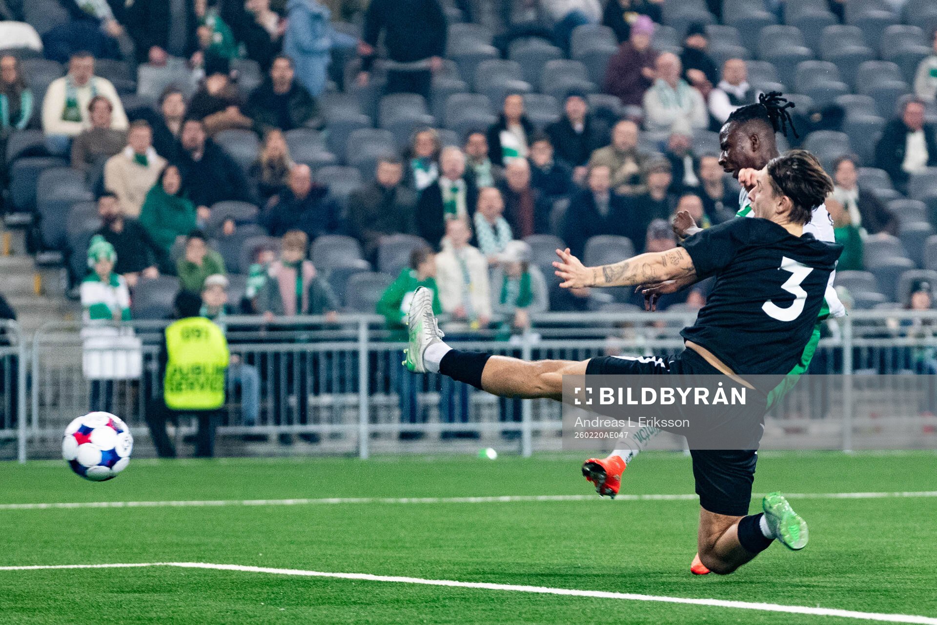 Hammarbys Moise Elohim Victoire Kabore gör 1-0 för