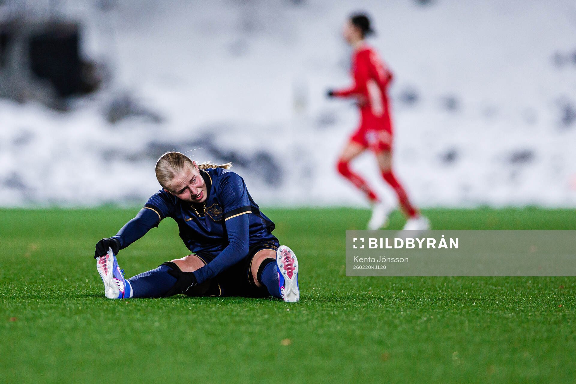 AIKs Nova Selin har ont
