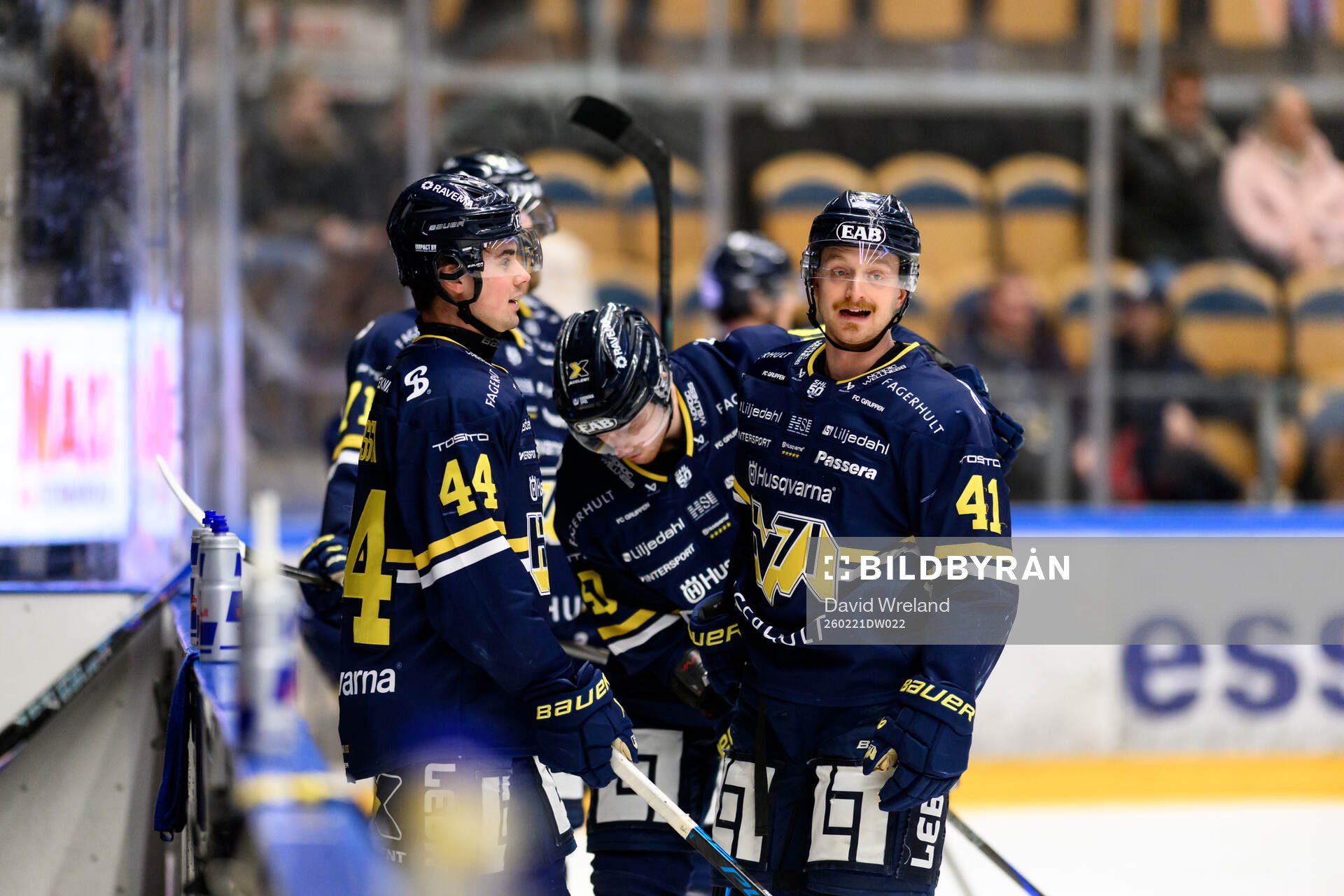 HV71s Riley Woods och HV71s Hugo Fransson
