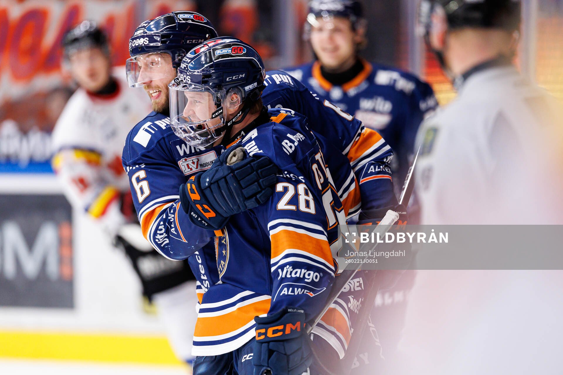 Växjös Petter Granberg och Hugo Gustafsson jublar