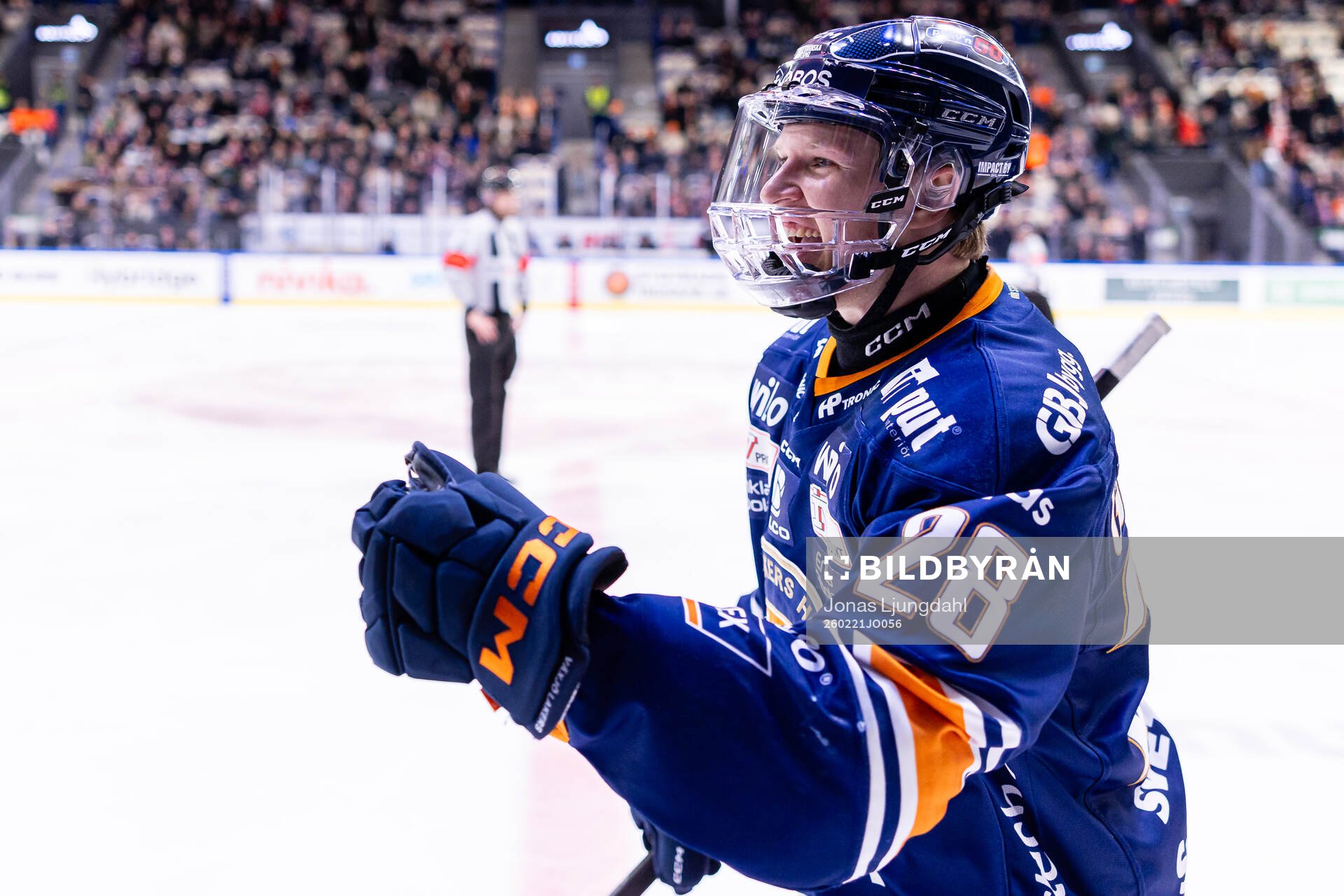 Växjös Hugo Gustafsson jublar