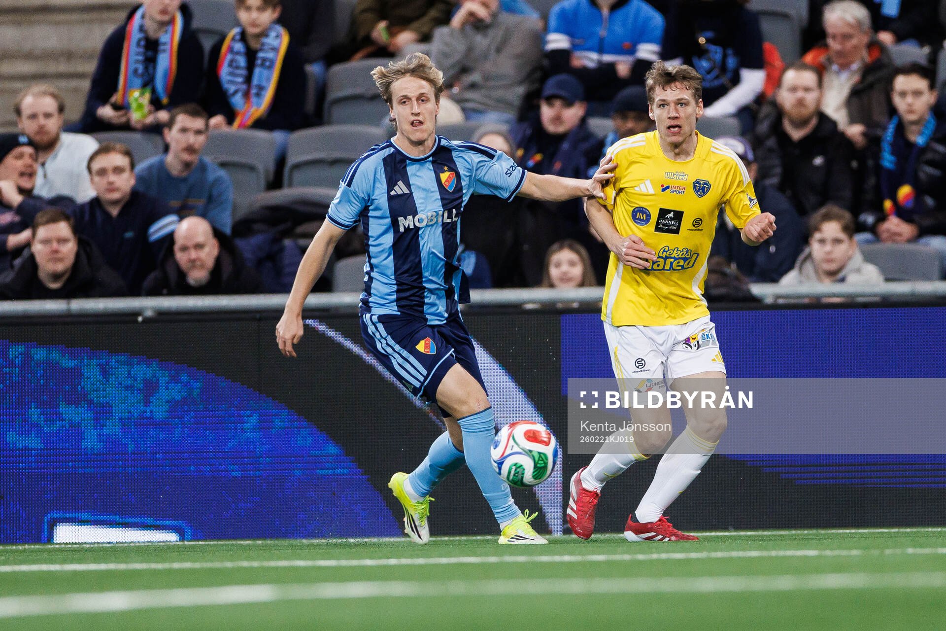 Djurgårdens Jeppe Okkels och Falkenbergs FFs Linus