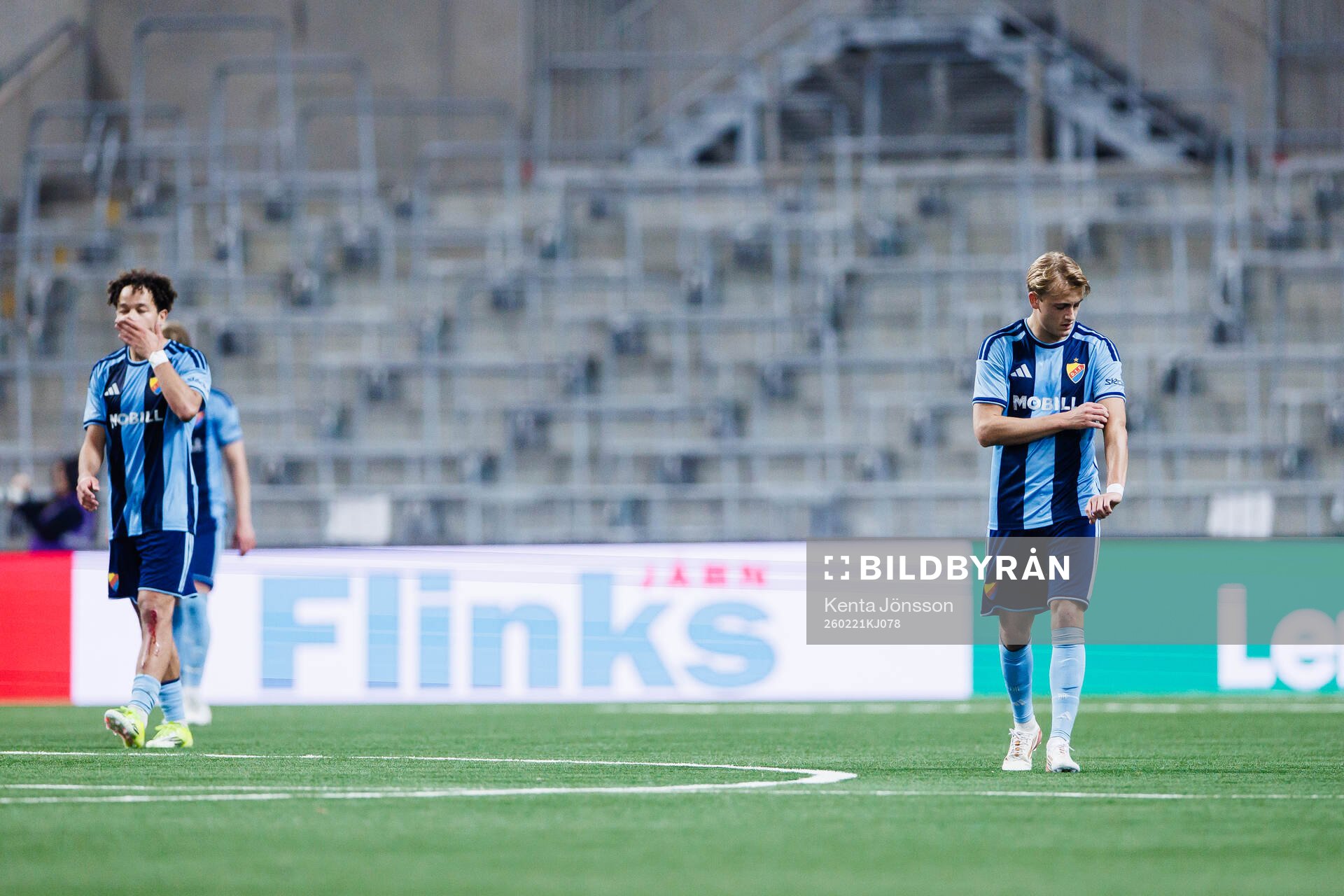 Djurgårdens Mikael Anderson och Hampus Finndell deppar
