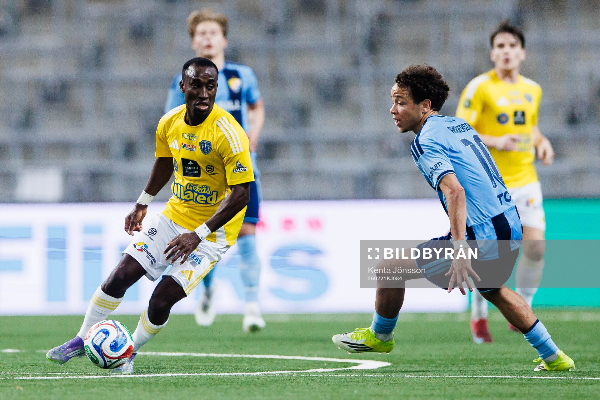 Falkenbergs Wanbe Godwin Aguda och Djurgårdens Mikael