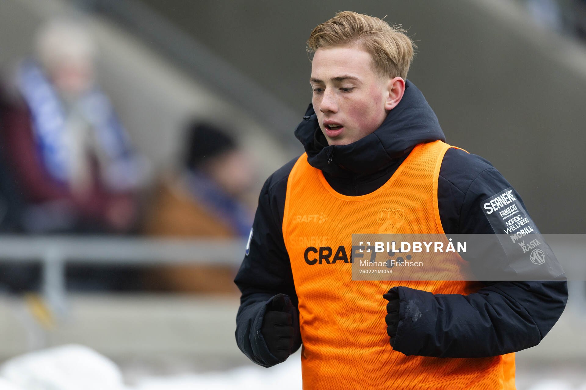 IFK Göteborgs Benjamin Brantlind värmer upp