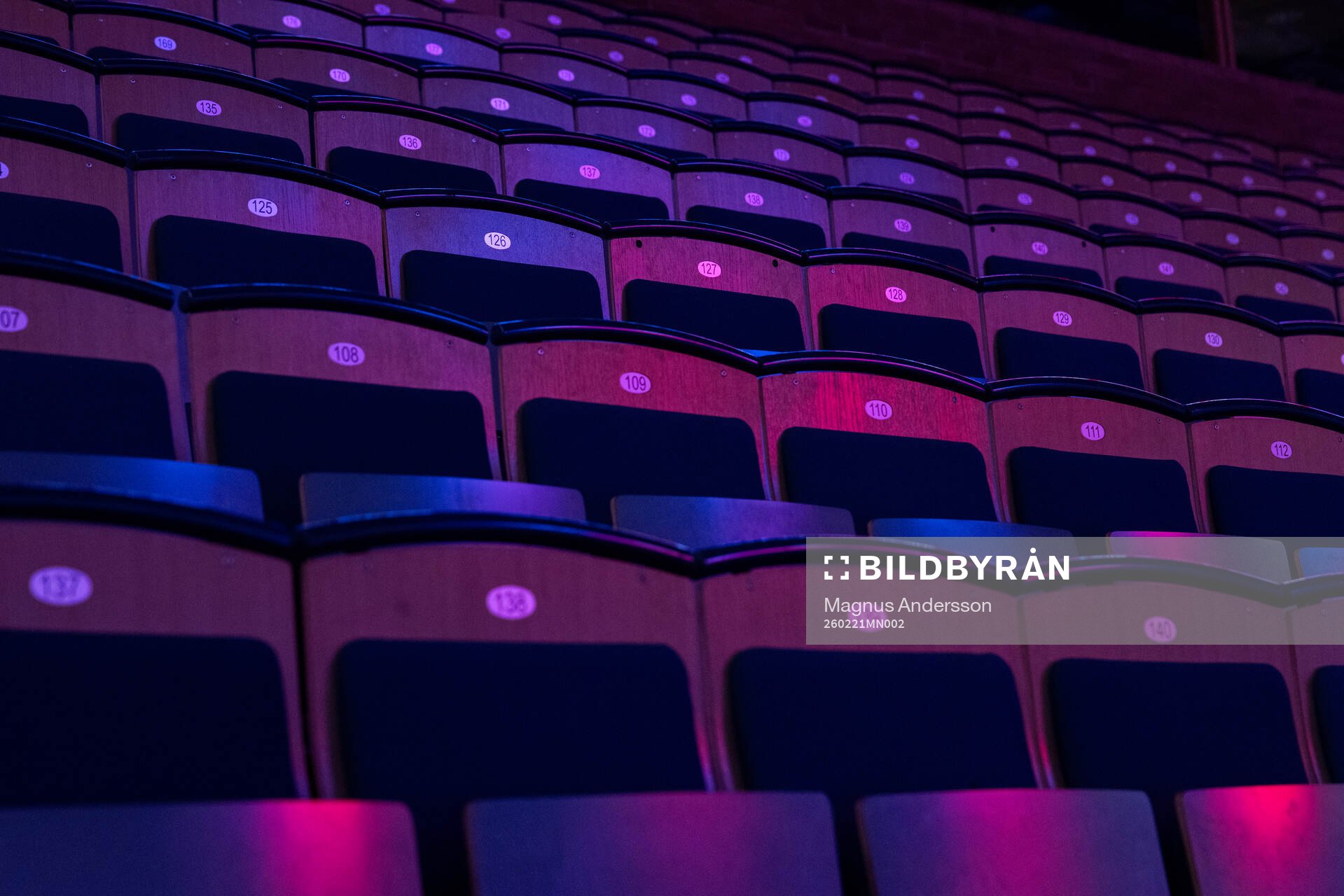 Sittplatser i Saab Arena