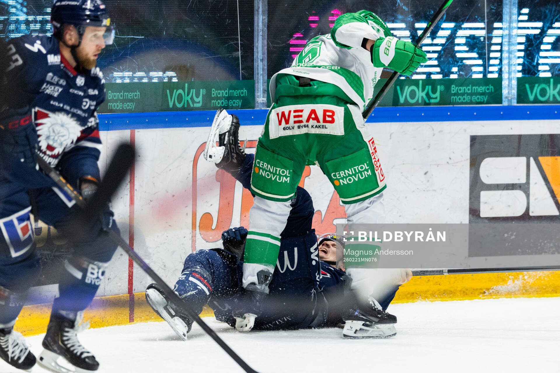 Linköpings Eskild Bakke Olsen och Rögles Paul Ladue