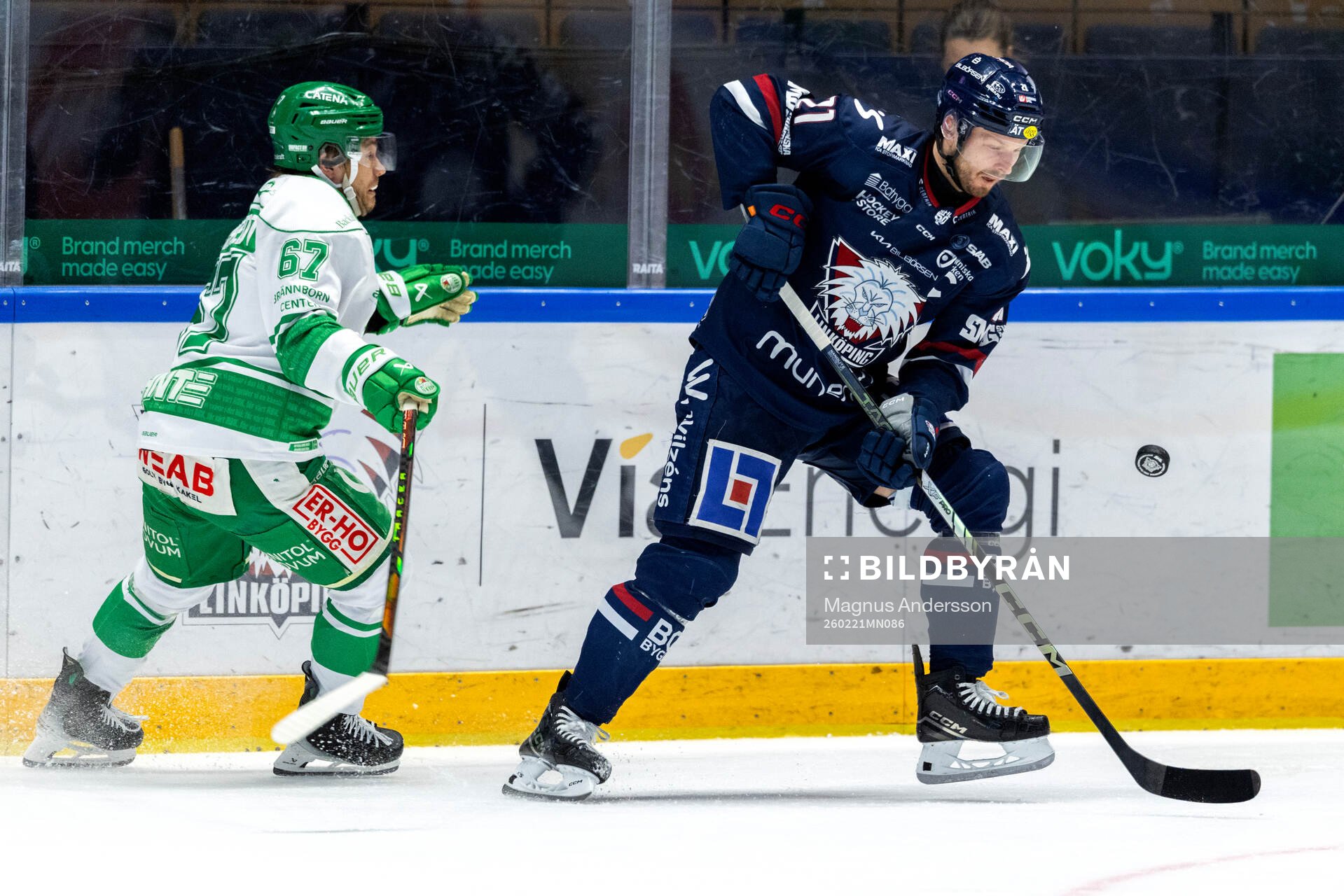 Rögles Leon Bristedt och Linköpings Christoffer Ehn