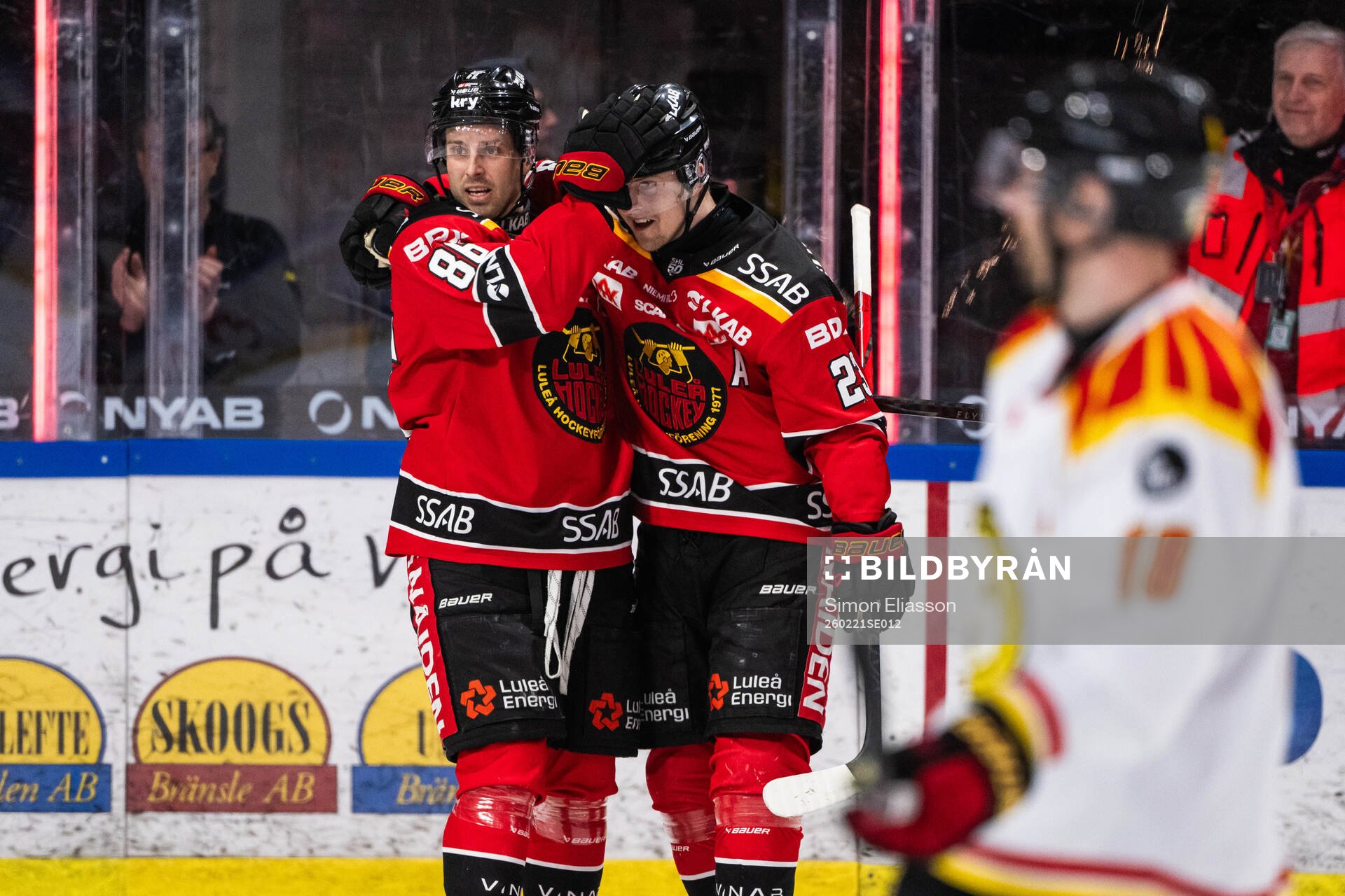 Luleås Mathias Bromé och Jesper Sellgren jublar