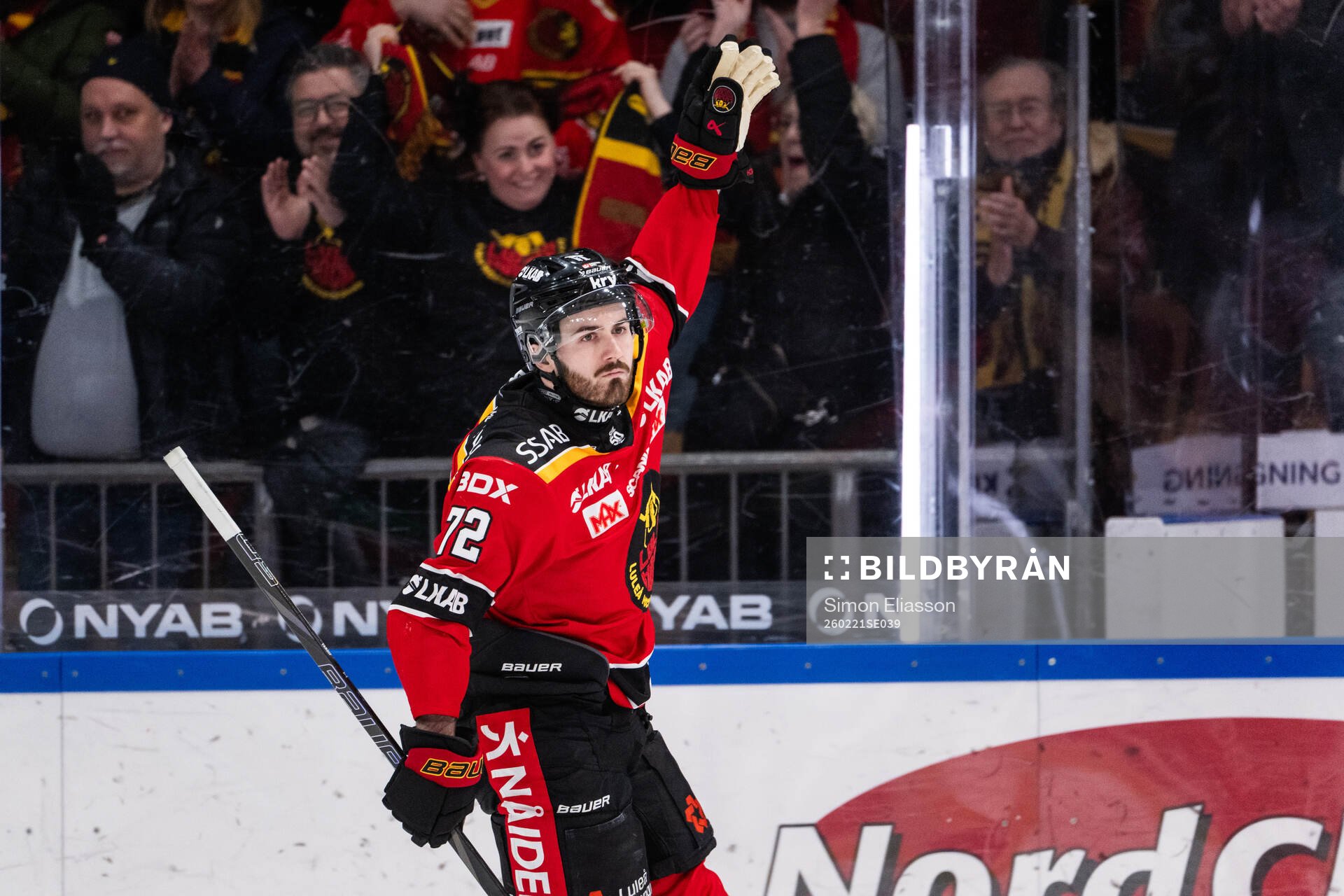 Luleås Ben Tardif jublar