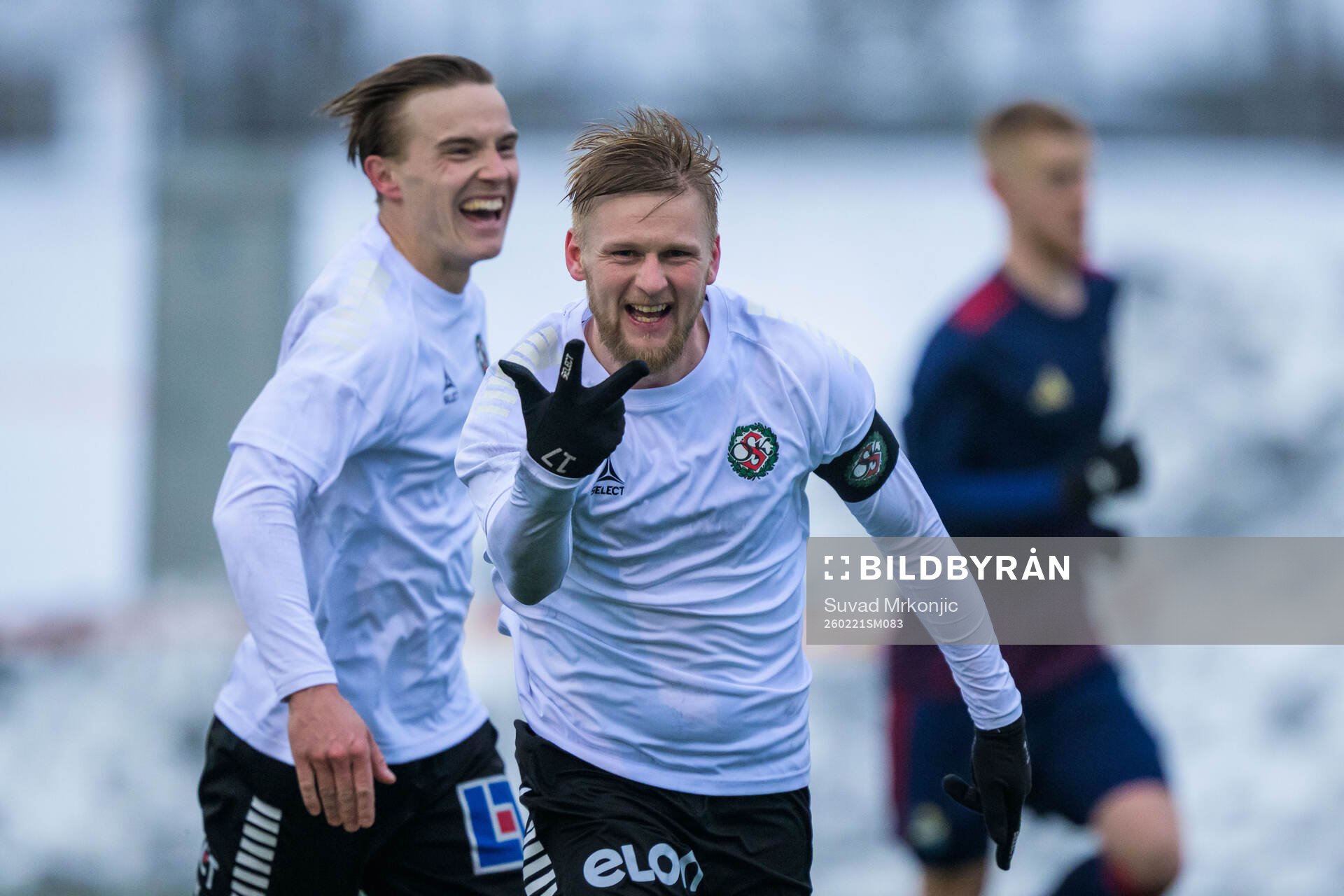 Örebros Karl Holmberg jublar
