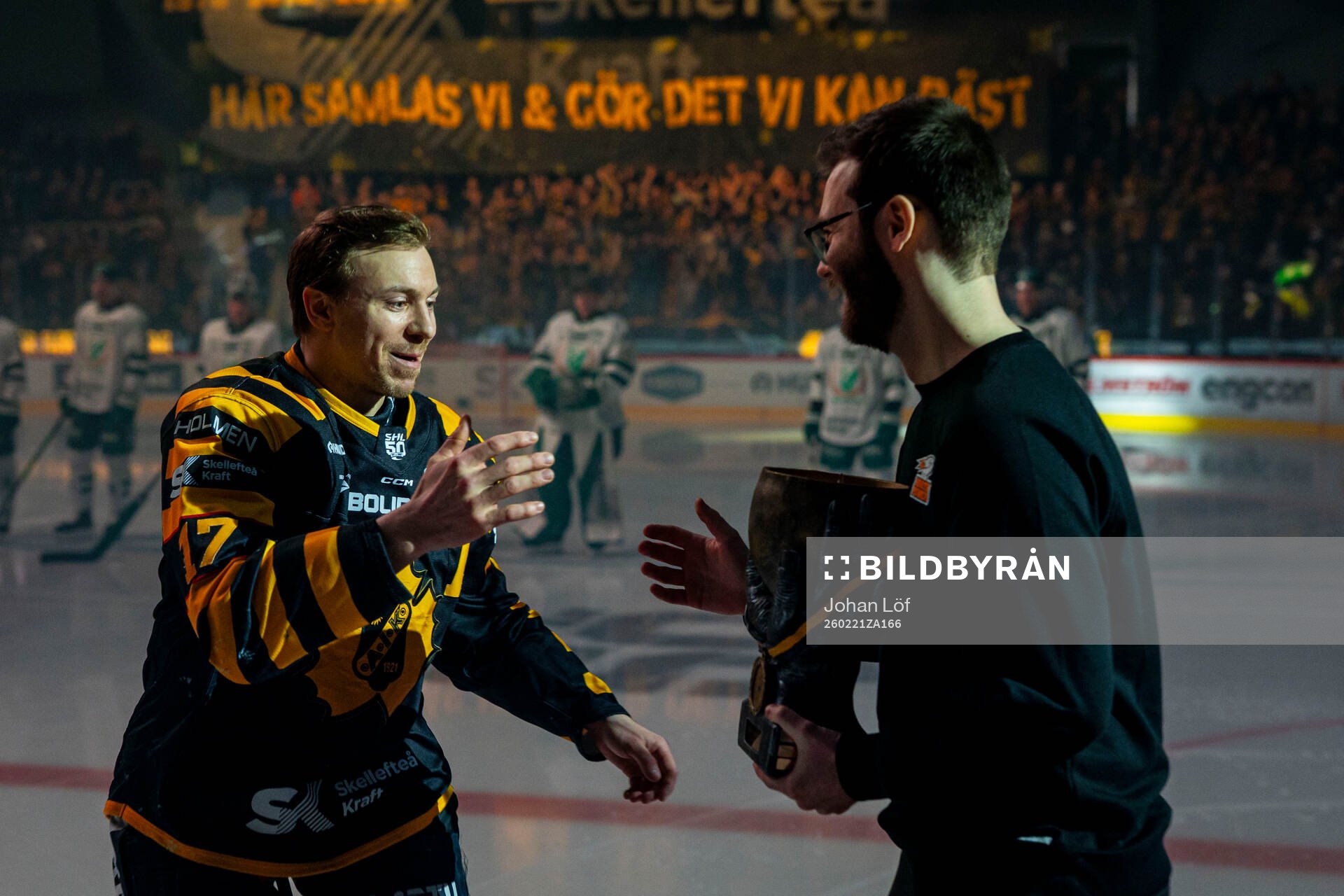Skellefteås Pär Lindholm tilldelas Pontus Petterström