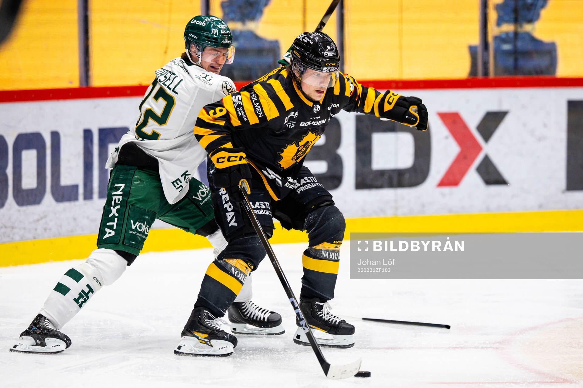 Färjestads Lucas Forsell och Skellefteås Victor